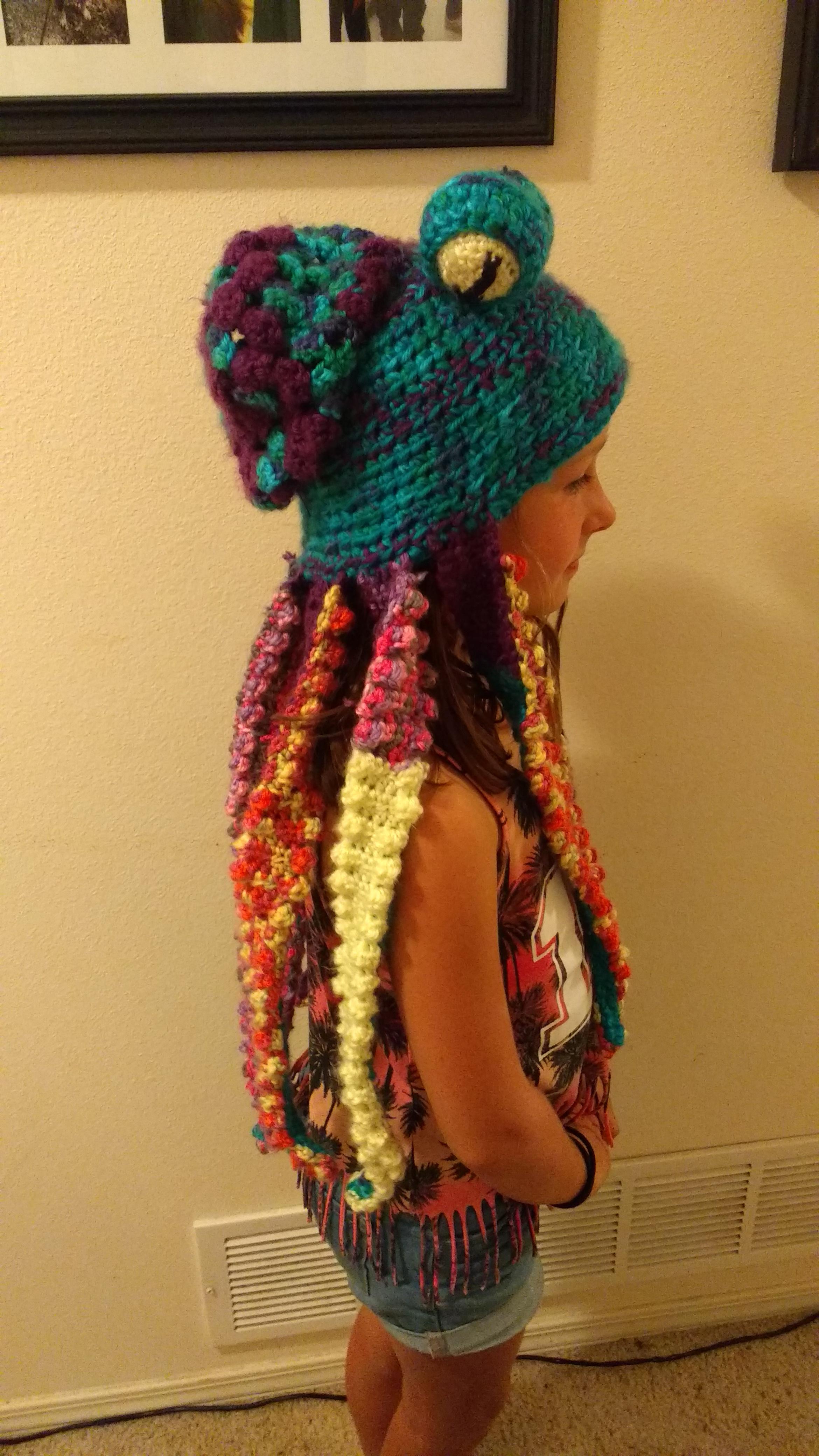 Twisted Kraken Hat (Pattern by The Twisted Hatter on Etsy) crochet