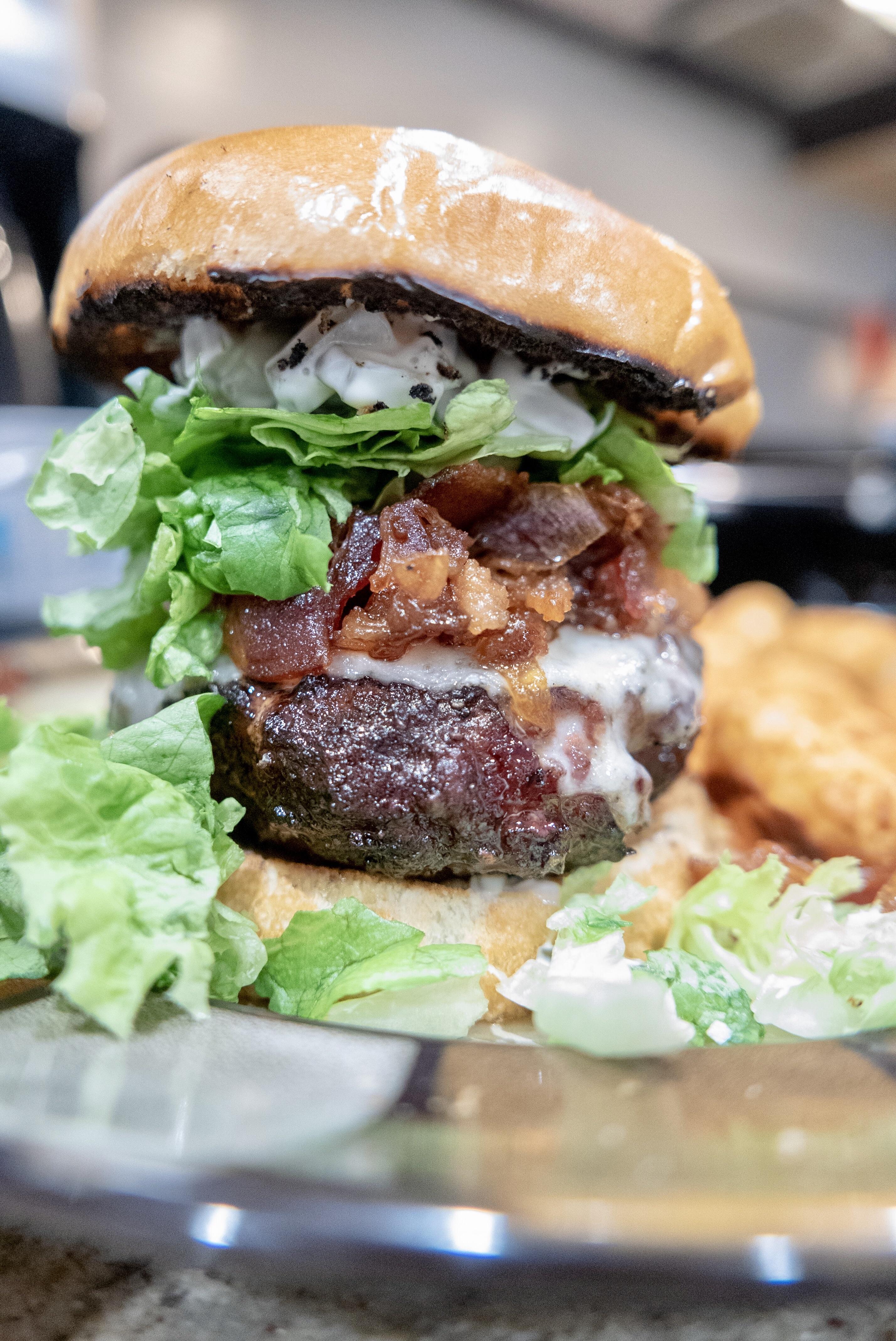 Homemade Grilled Burger with Bacon Jam! r/FoodPorn