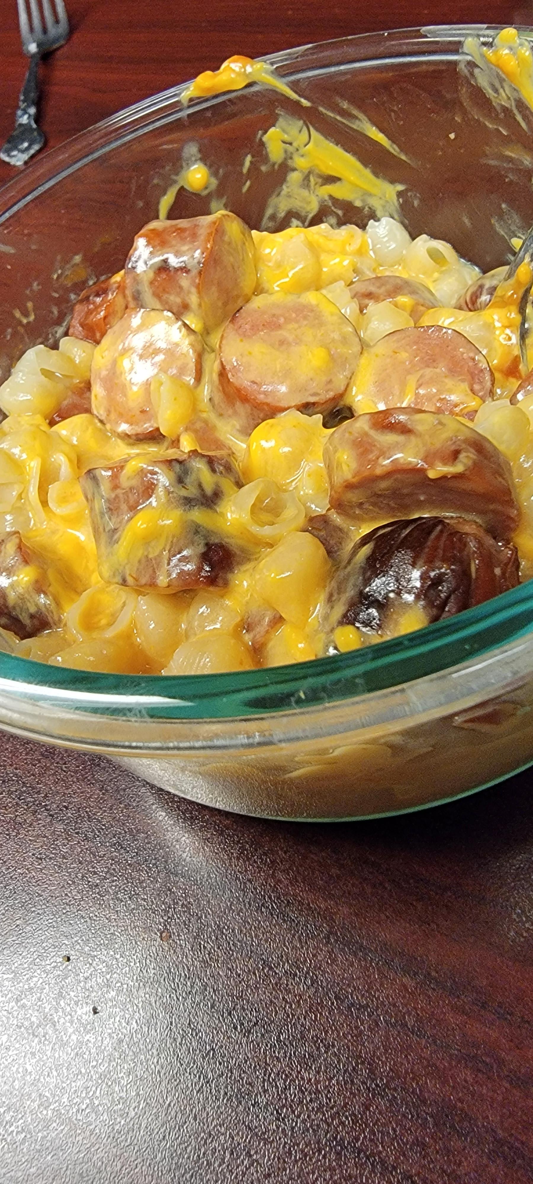 Hot dog, Mac and cheese and ketchup surprise r/shittyfoodporn