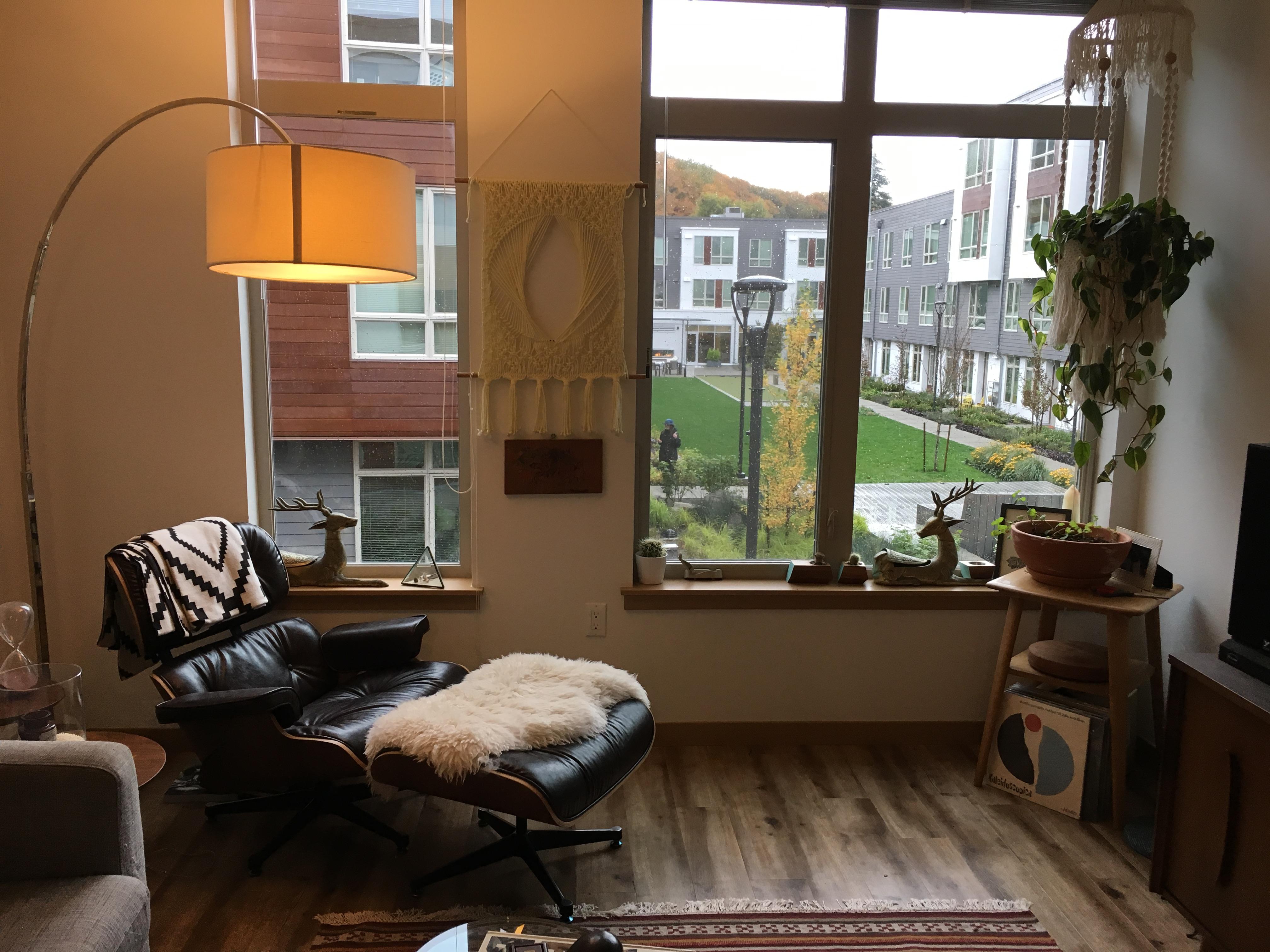 My own cozy corner on a rainy Seattle day r/CozyPlaces