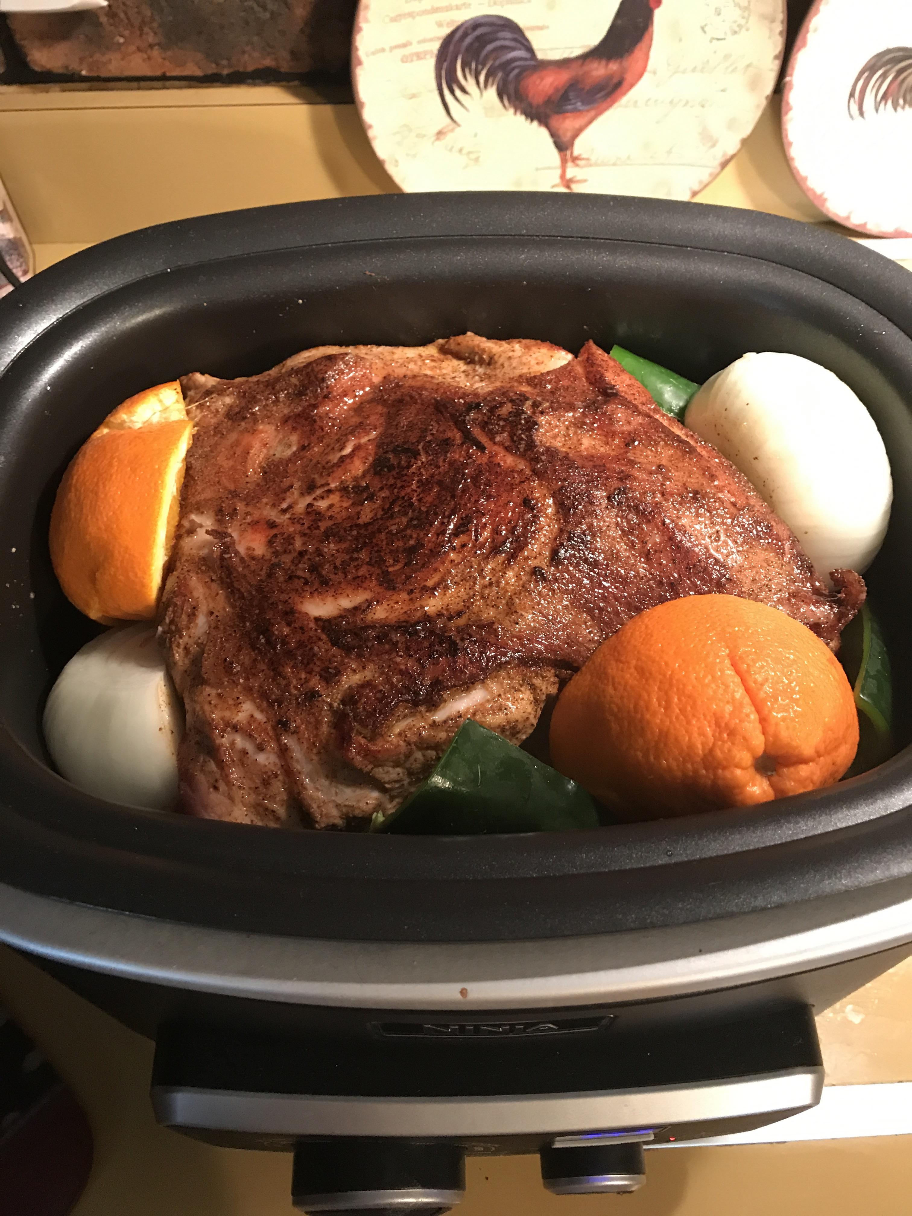 Carnitas! One of the best smells in existence. r/slowcooking