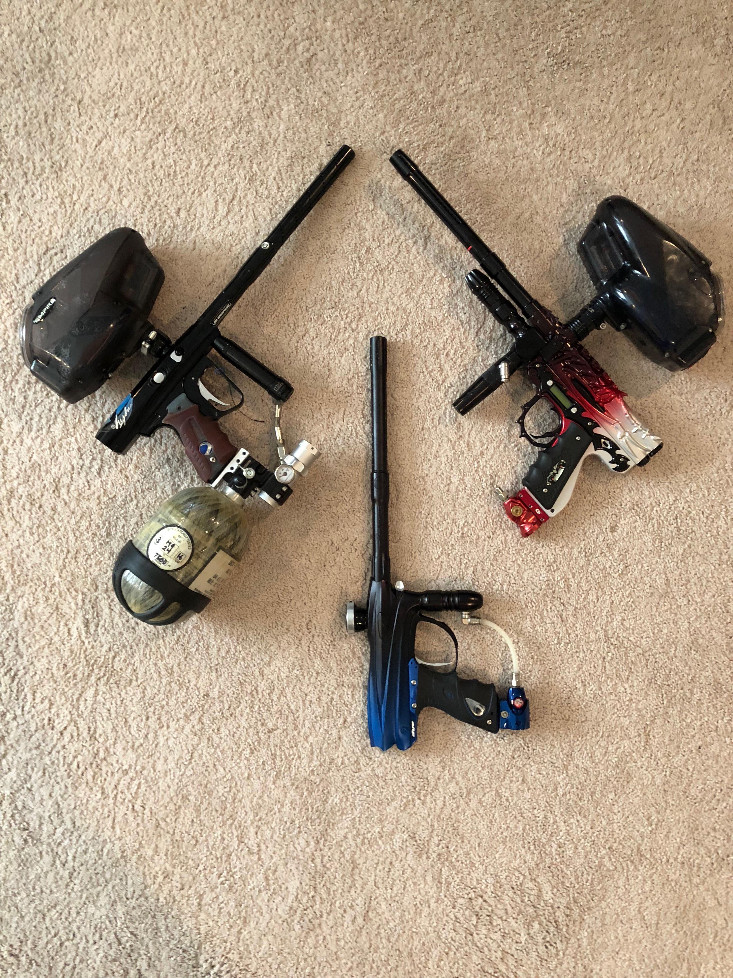 Selling this for my buddy, he doesn’t recall details on them and me