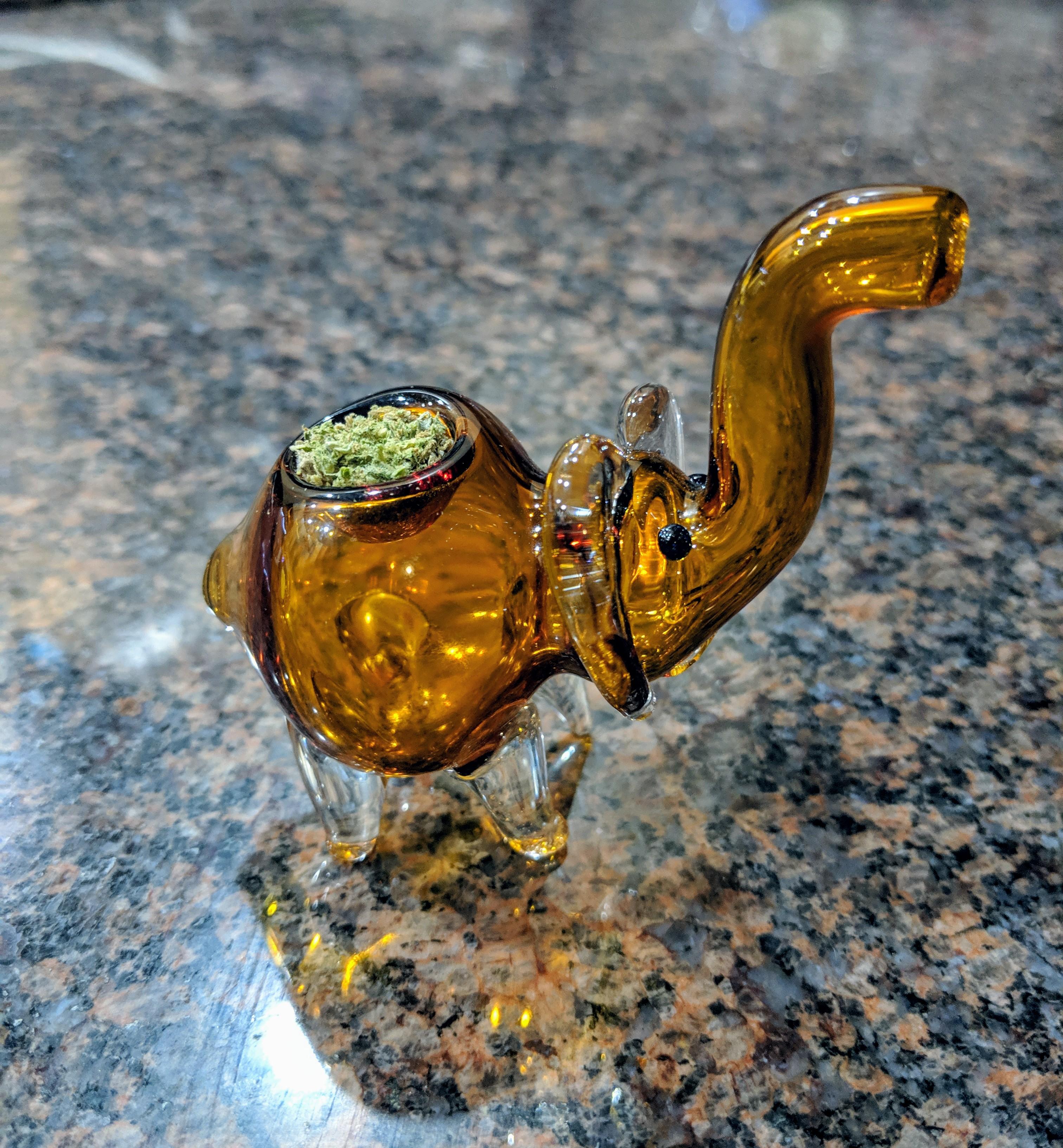 Just got a new elephant hand pipe! Makes me want to collect a whole