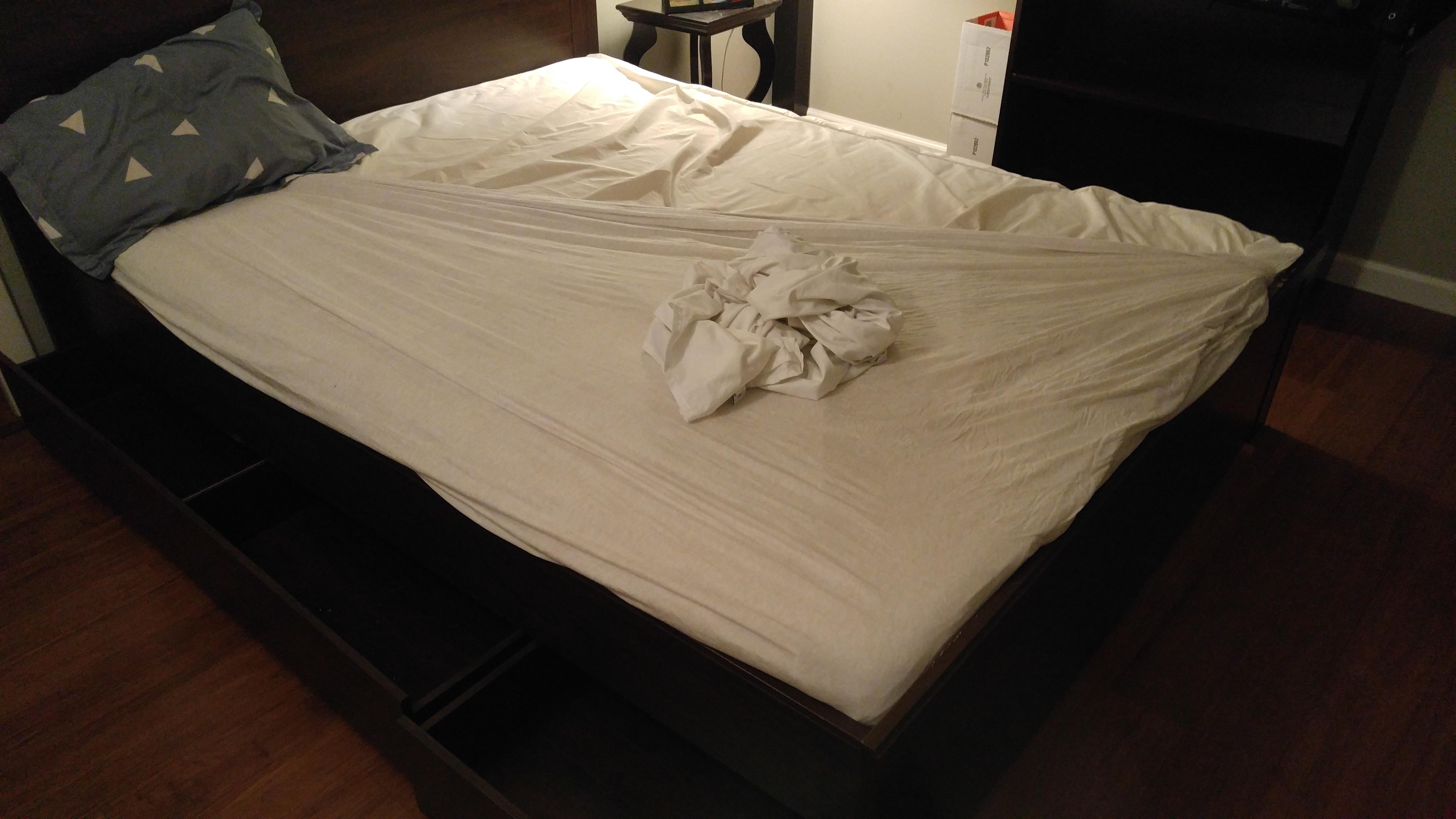[Sell] Queen bed frame, mattress, underbed drawers, waterproof/bedbug
