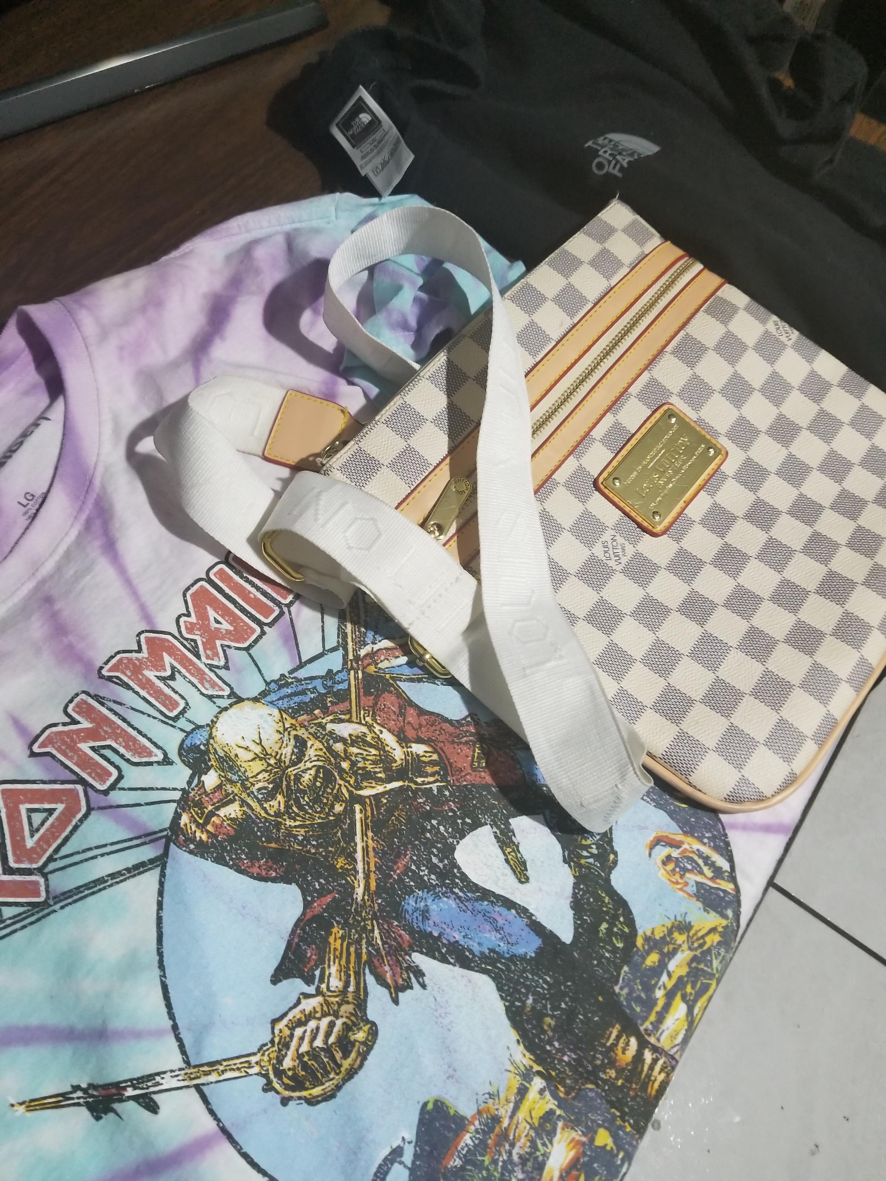 Supreme Lv Bag Red Lobster