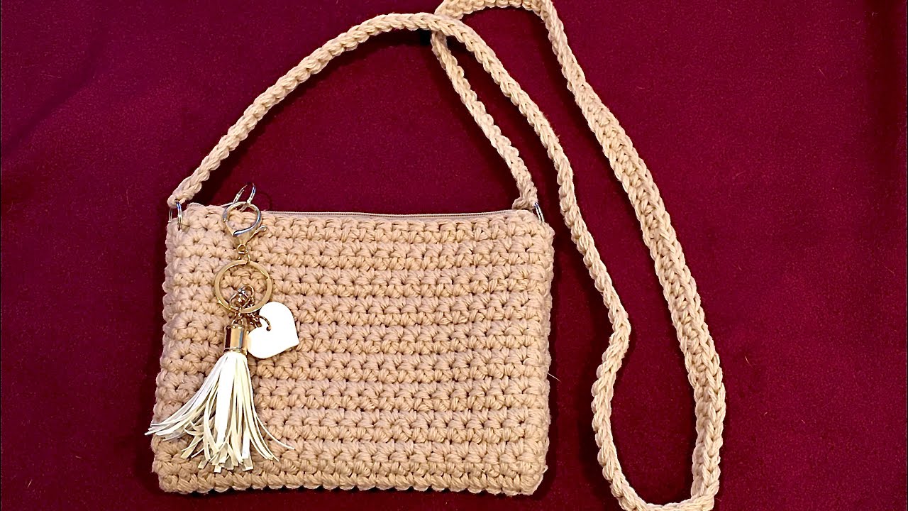 Finished this crochet cross body bag. the pattern is so simple but I
