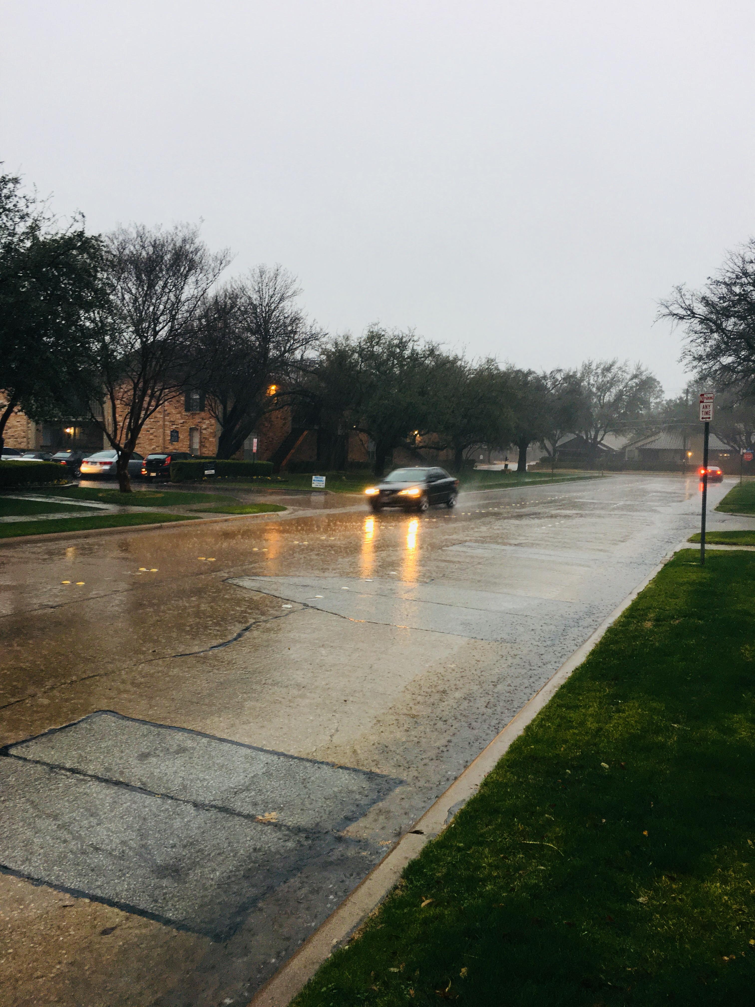 A rainy day in Texas r/raining