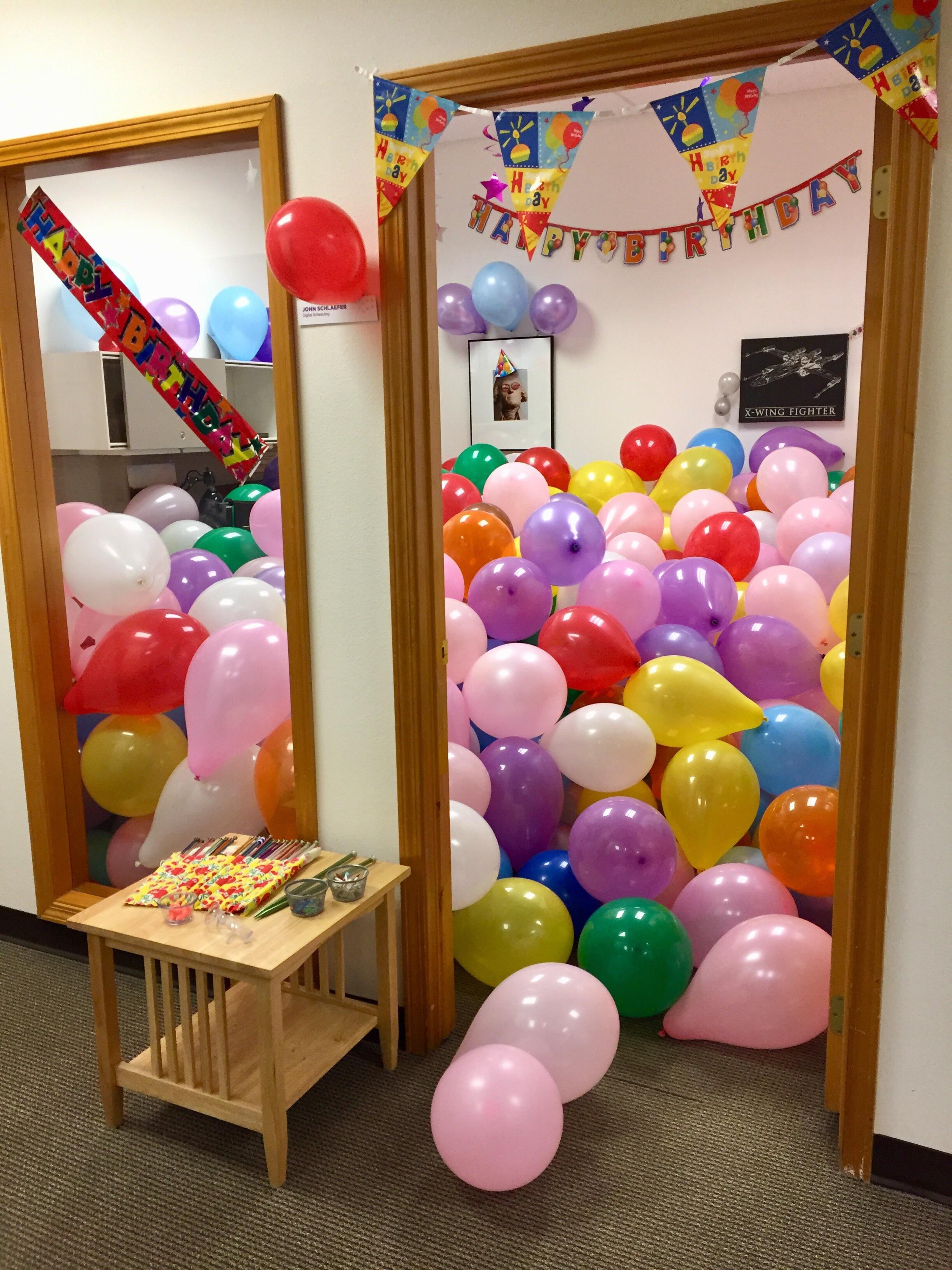 My boss’s office on his 50th birthday r/mildlyinteresting
