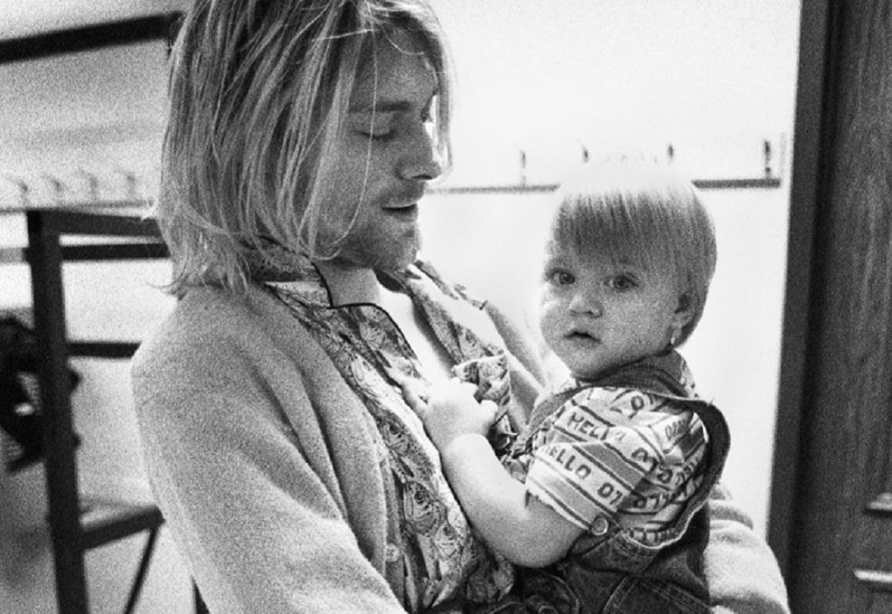 Kurt Cobain and his daughter Frances (1993) r/OldSchoolCelebs