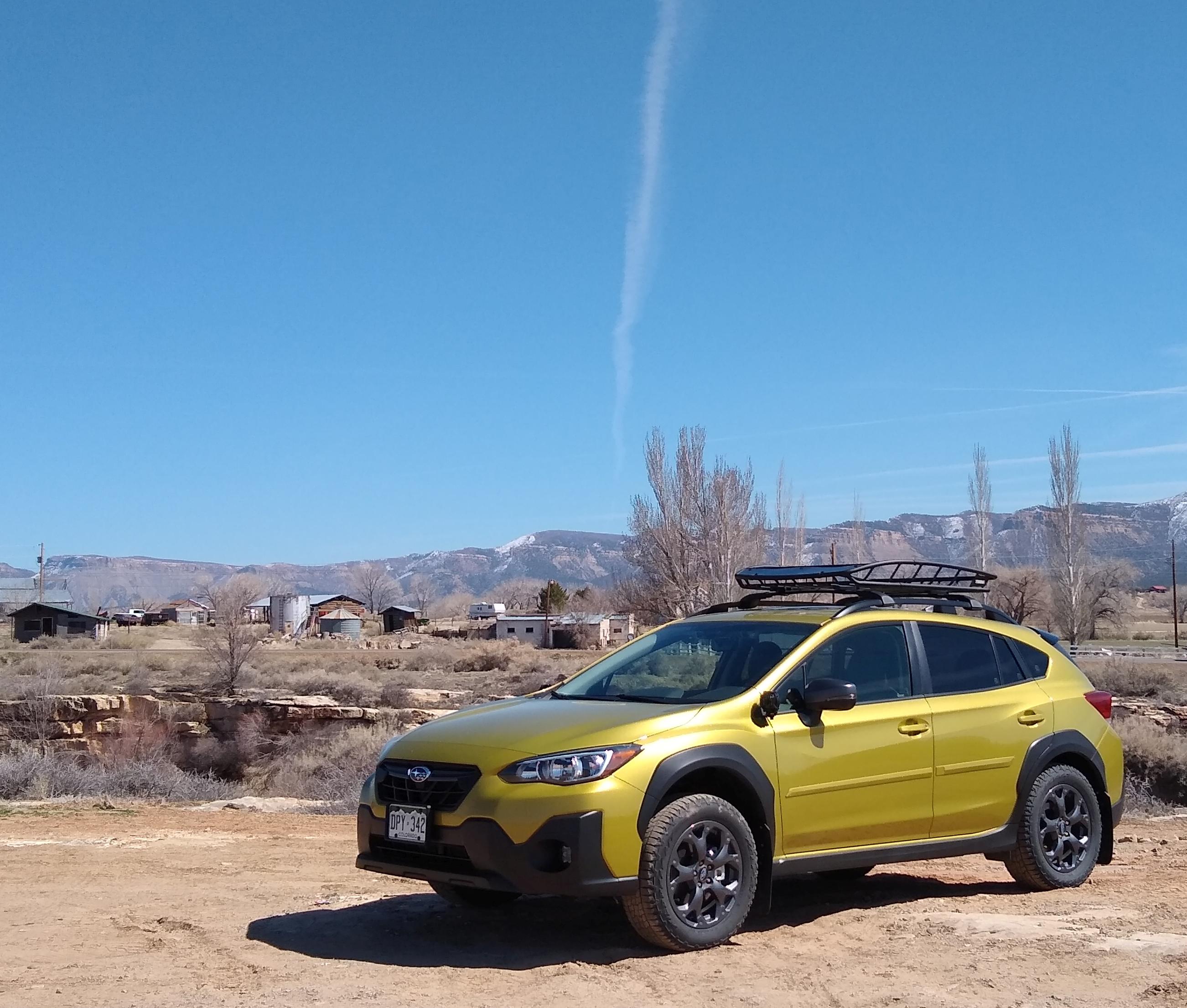 Traded my Yakima Loadwarrior for the Subie/Thule rack. Love the shape