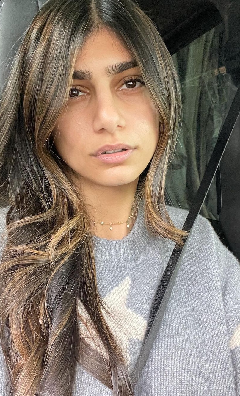 🔞She wants your cock 🍌🍑🥵💦 of Mia Khalifa NUDE | | CelebrityNakeds.com