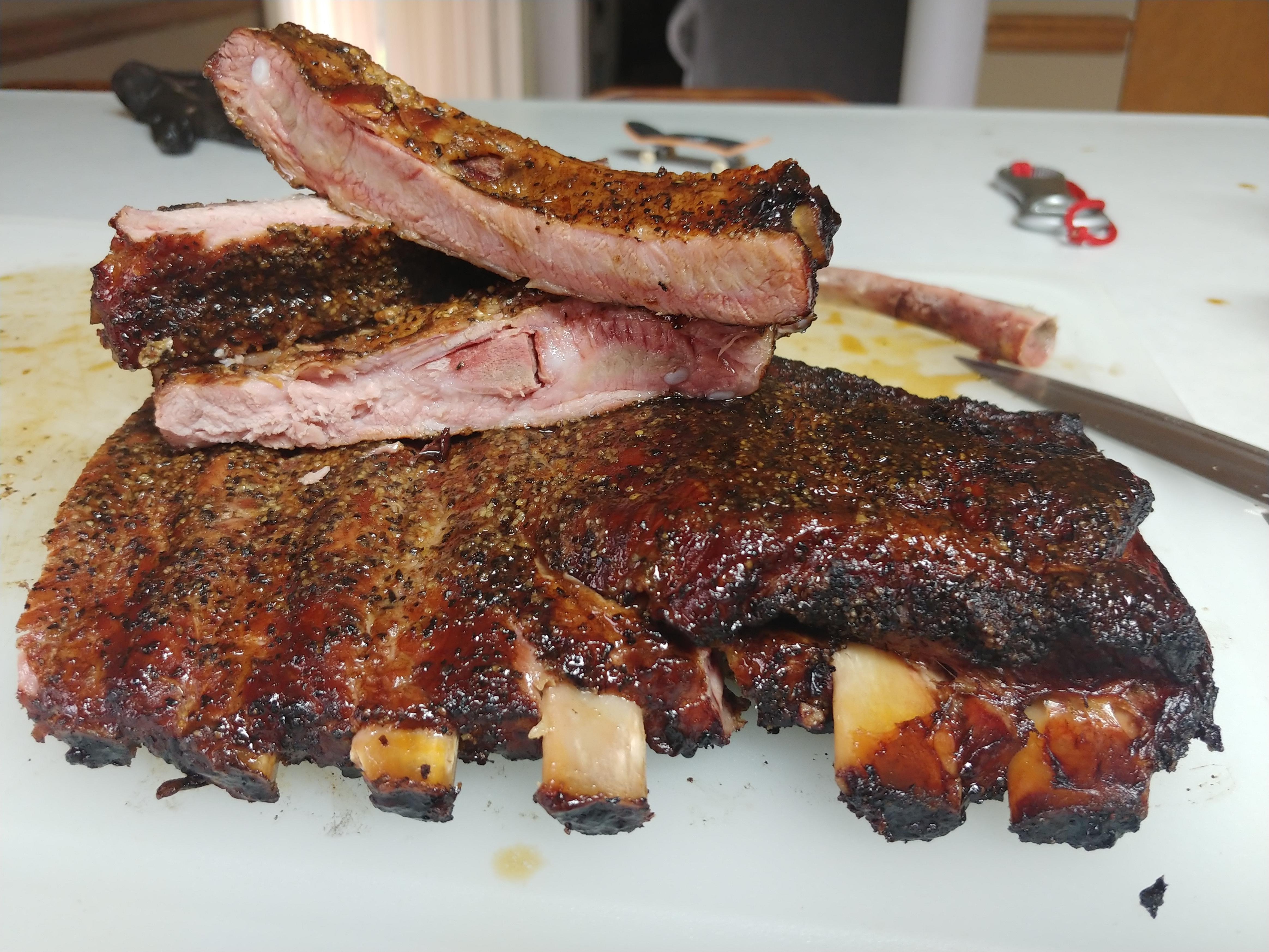 Best ribs I've made thus far in the new offset. So proud! r/BBQ