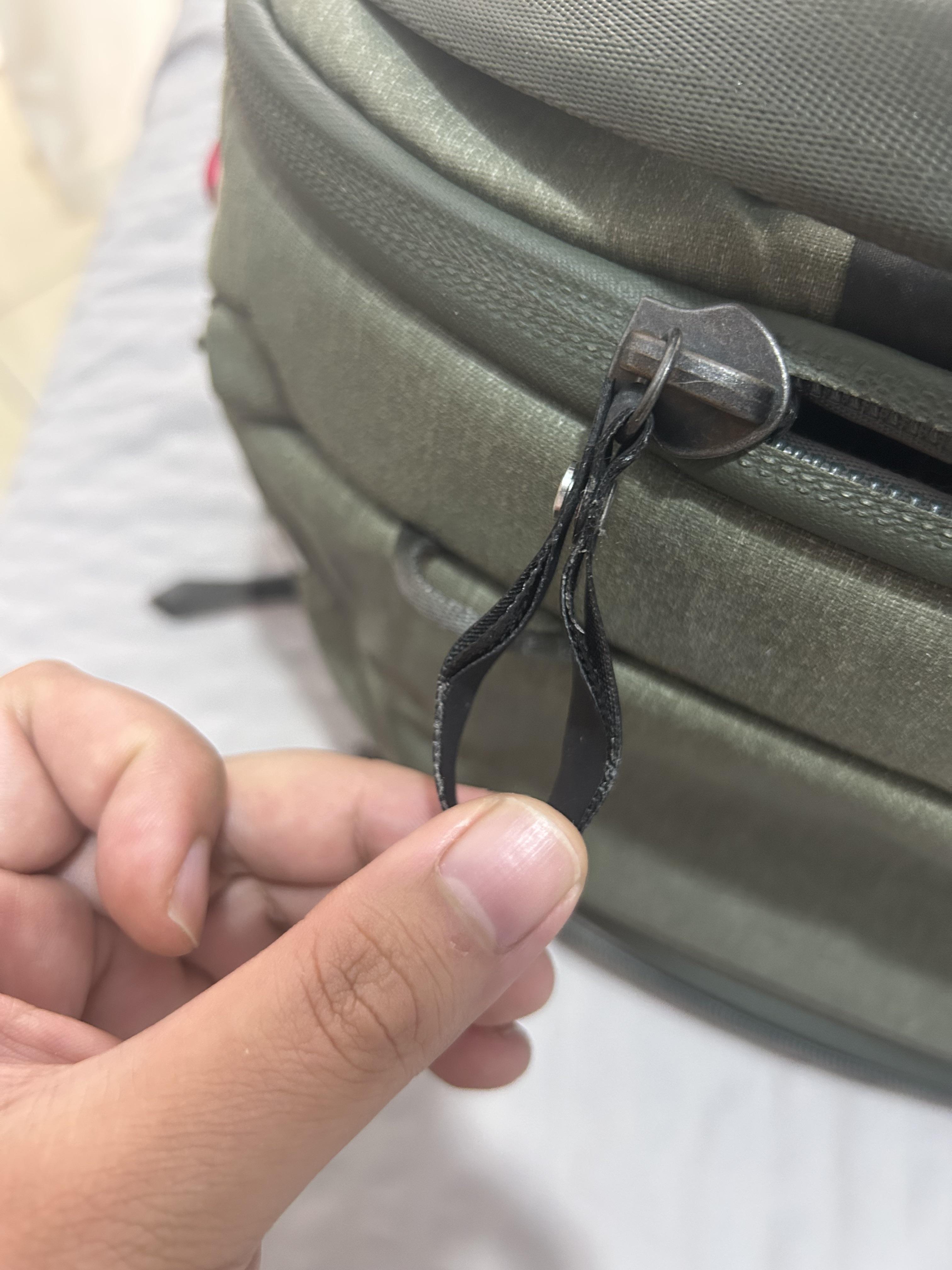 How to fix fraying zipper pulls? r/peakdesign