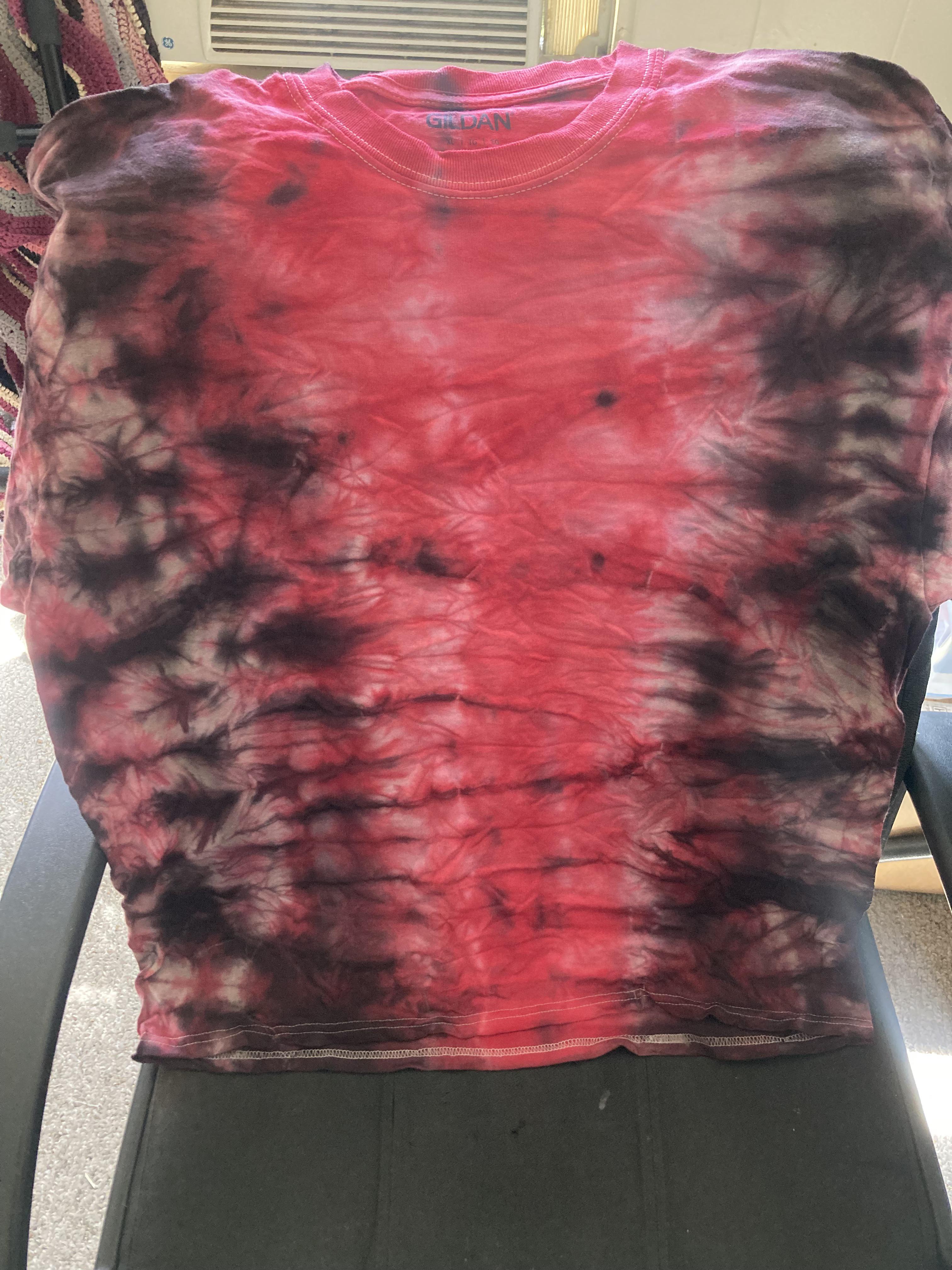 one of my best tie dye shirts so far r/mildlyinteresting