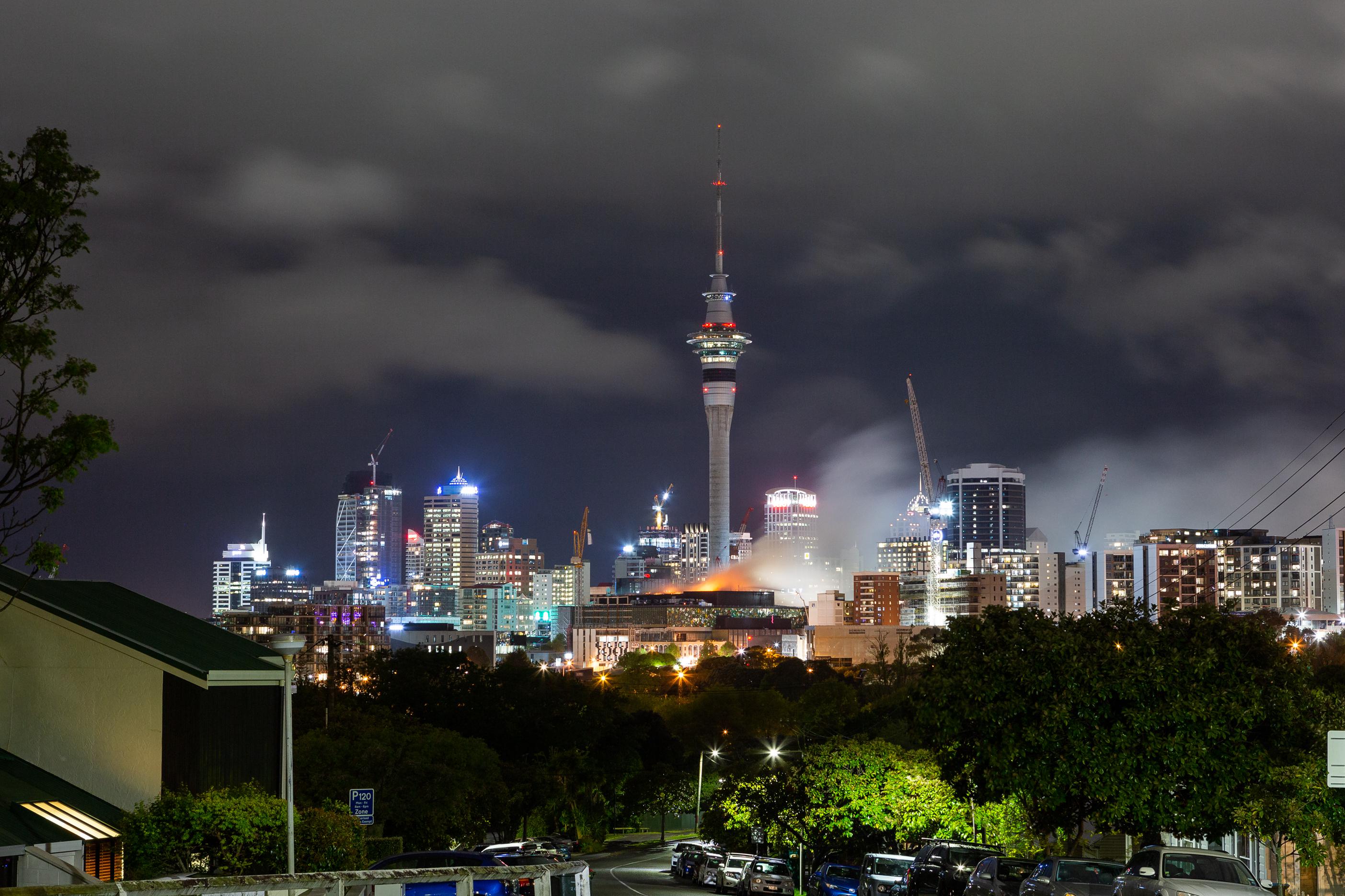 Auckland fire still going at night. r/newzealand