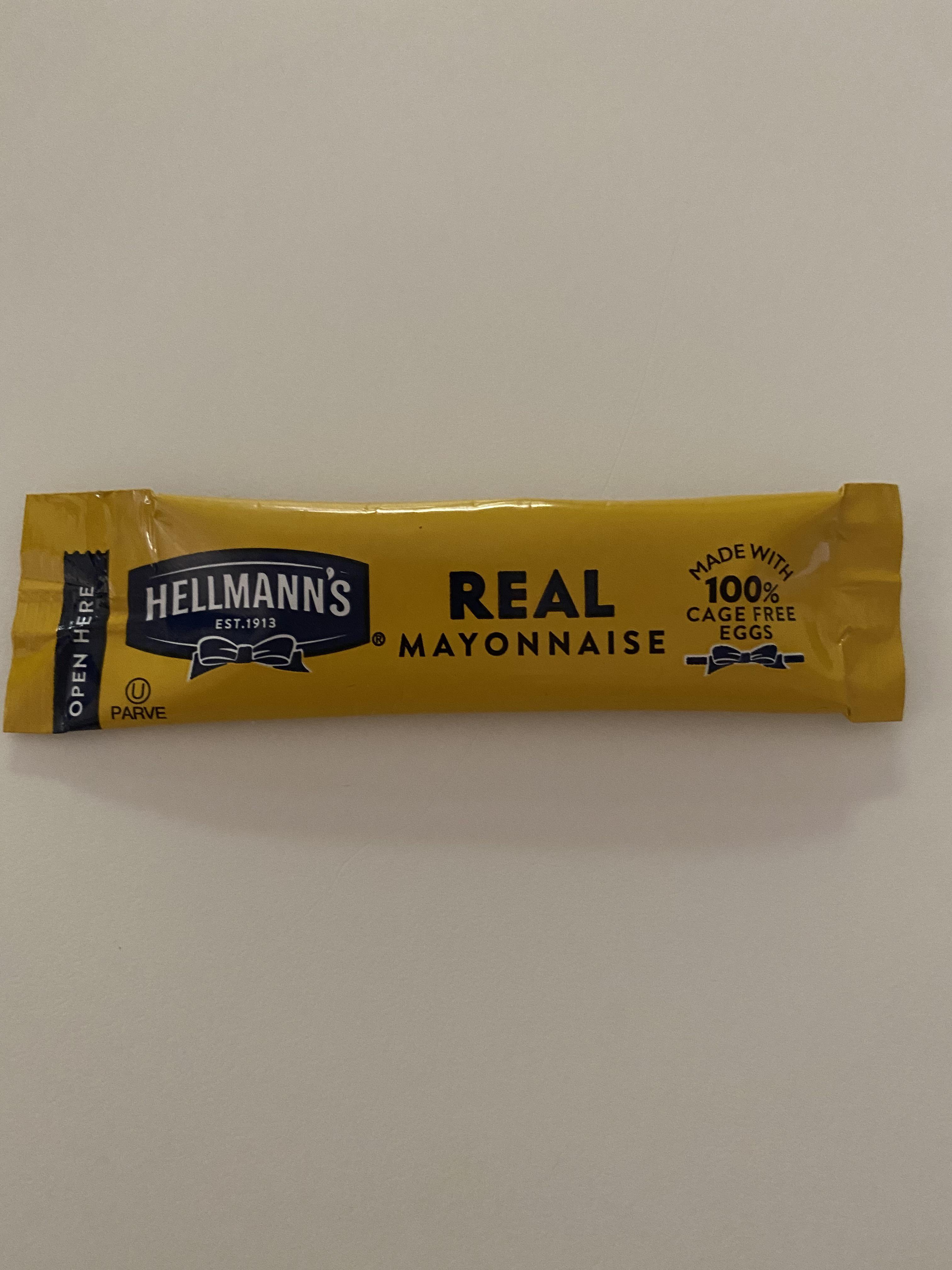 Yellow mayo packet?!? r/mildlyinfuriating