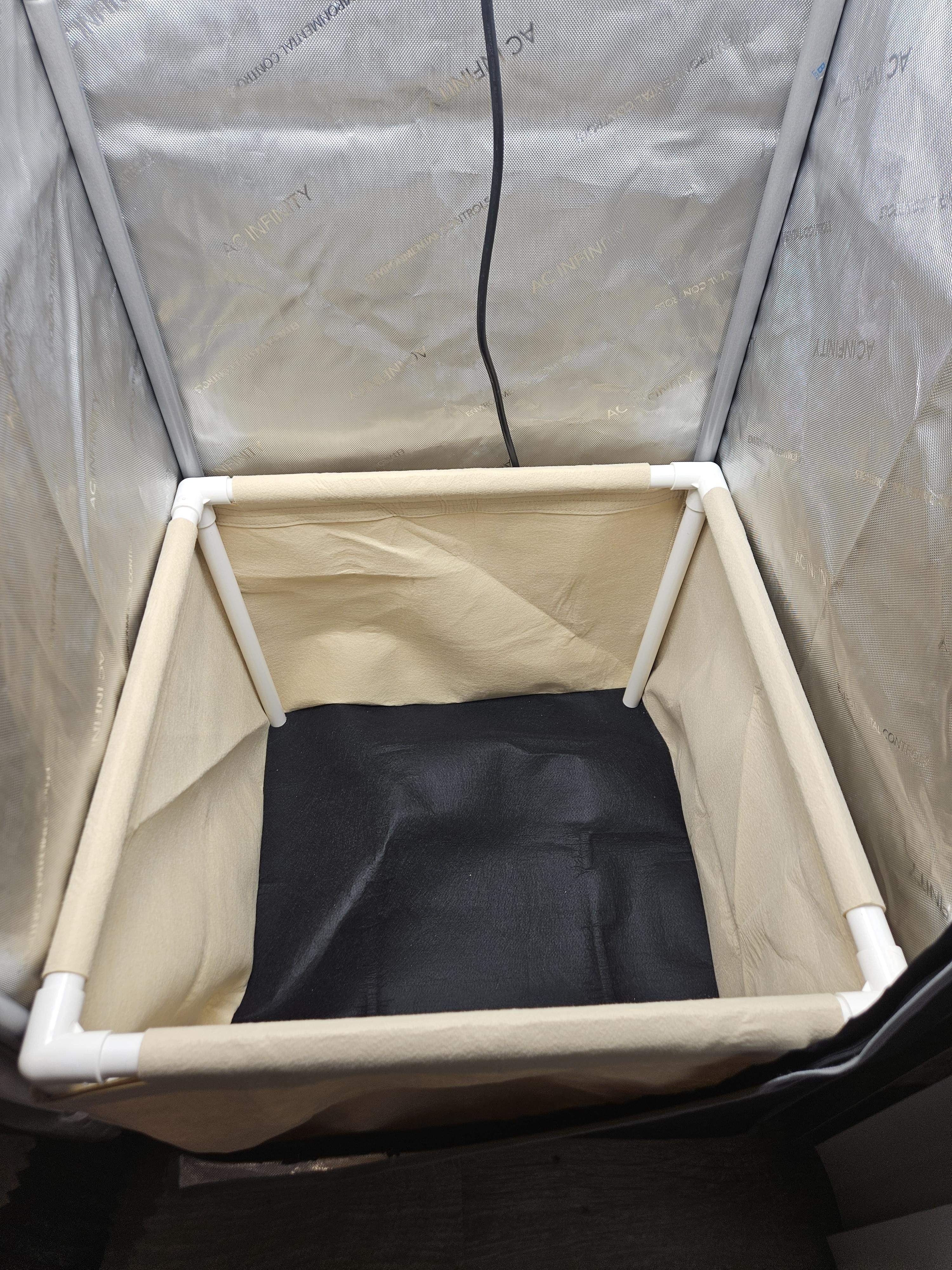 2x2 raised garden bed in the 2x2 tent!?!? r/microgrowery