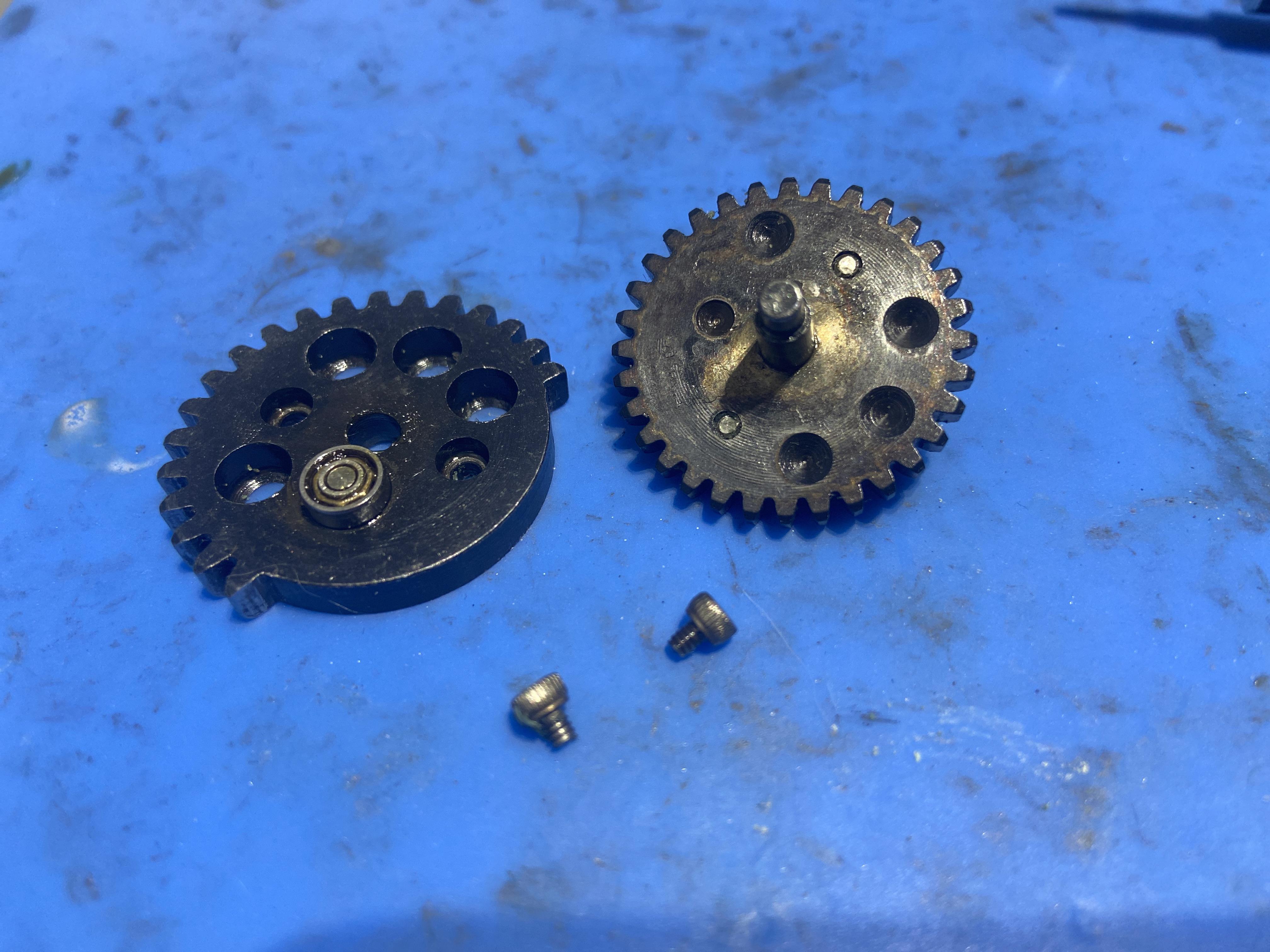 Even with reinforcements my SR25 gear sheared itself r/airsoft