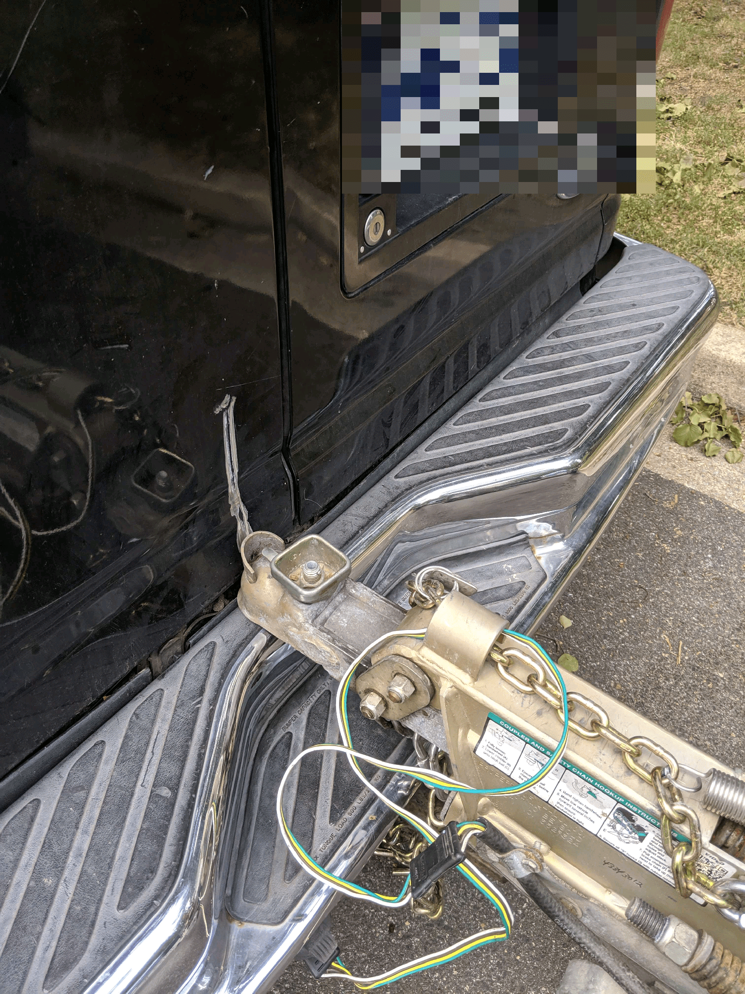 PSA, check that the ball is locked(because uhaul certainly does not