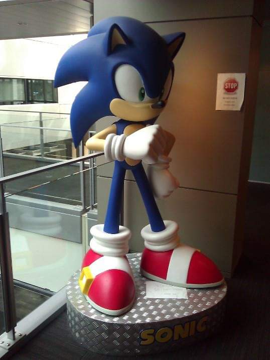 Sonic statue from my Xbox days (2012) r/SonicTheHedgehog