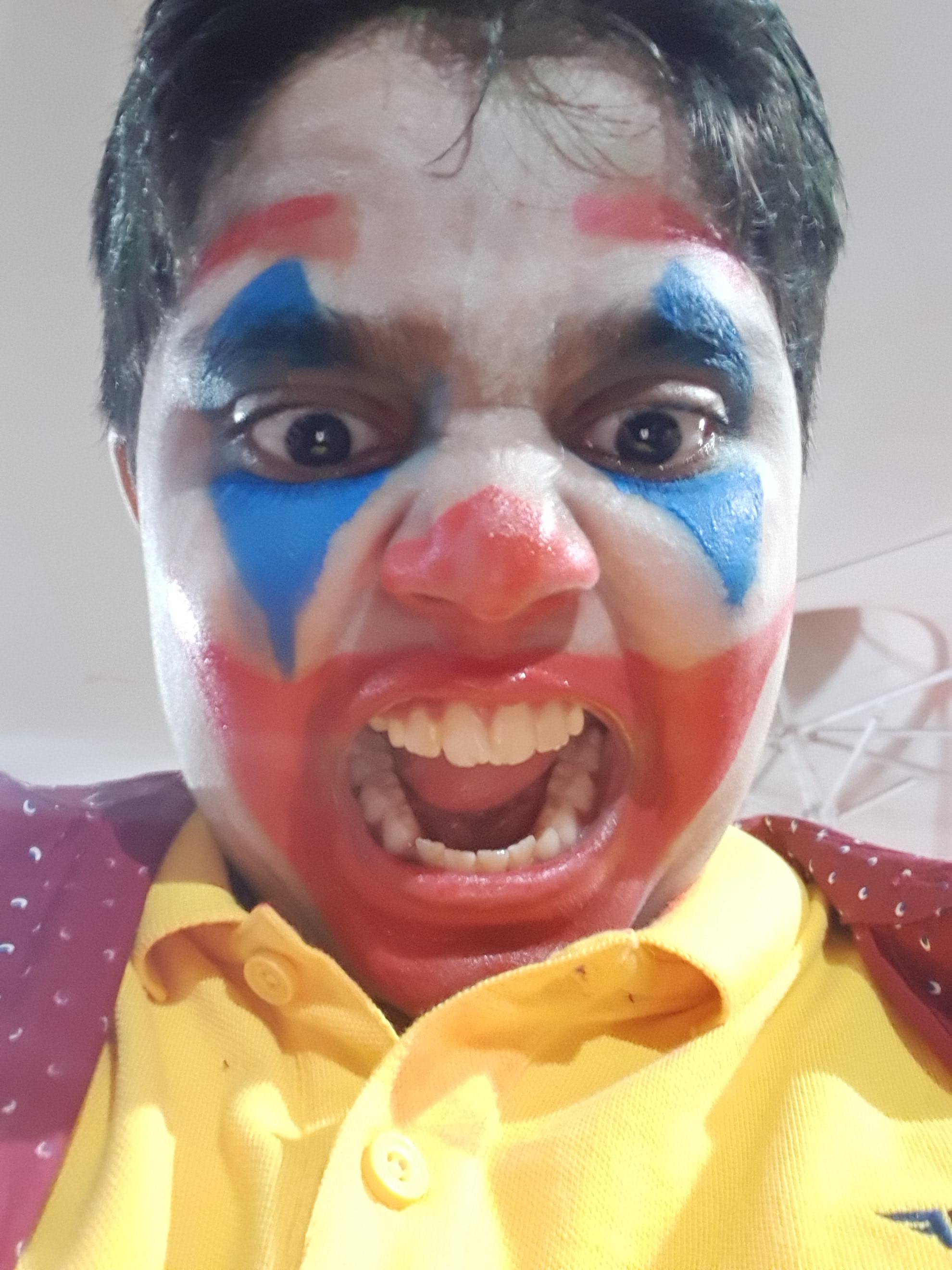 *white room by cream intensifies* r/joker