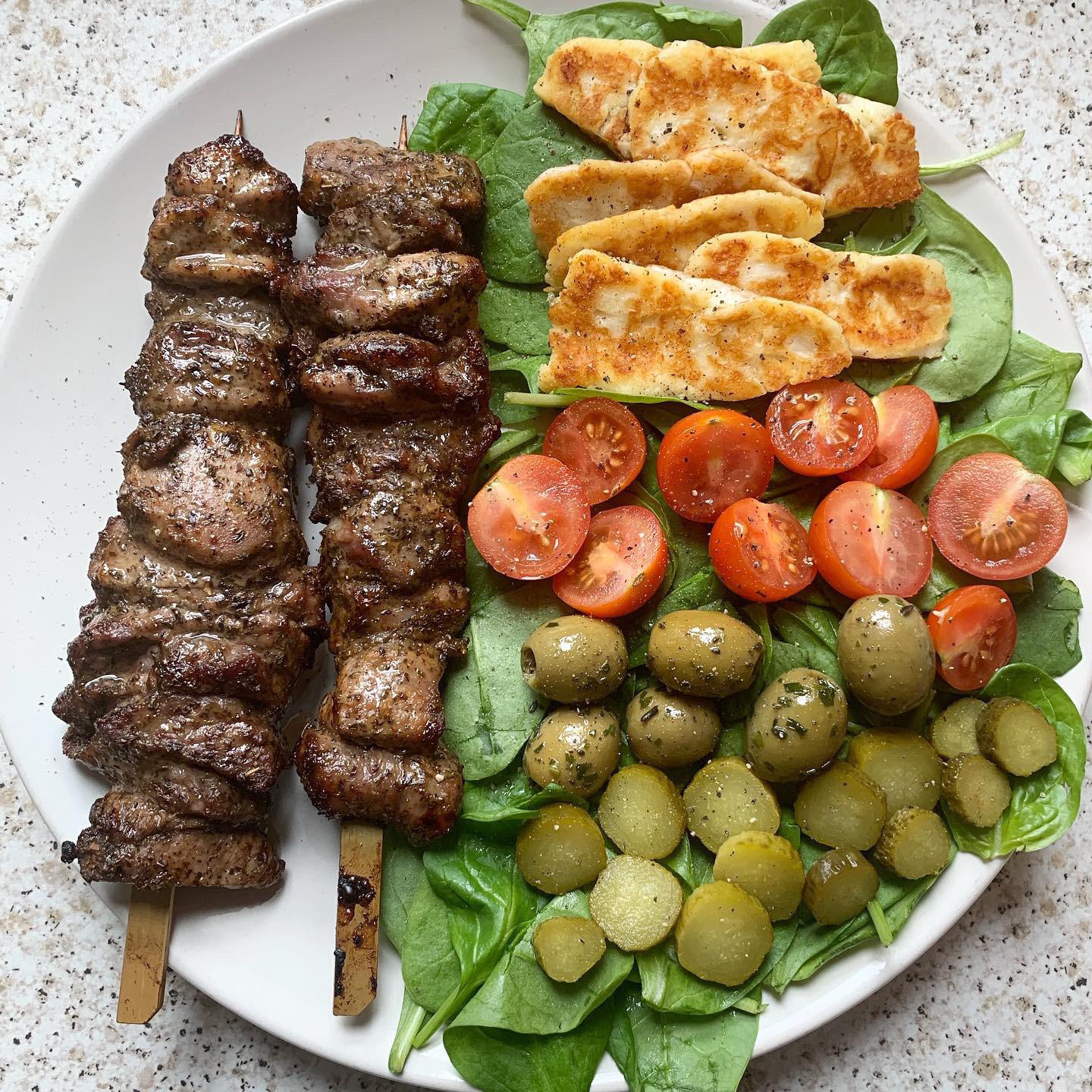 Today’s keto omad!D lamb, halloumi, tomato, olives and gherkins r
