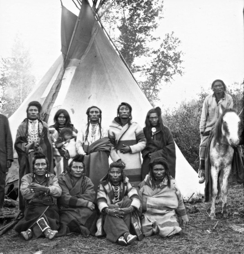 "Crow Indian Chiefs and Tipi" (1881) r/WildWestPics