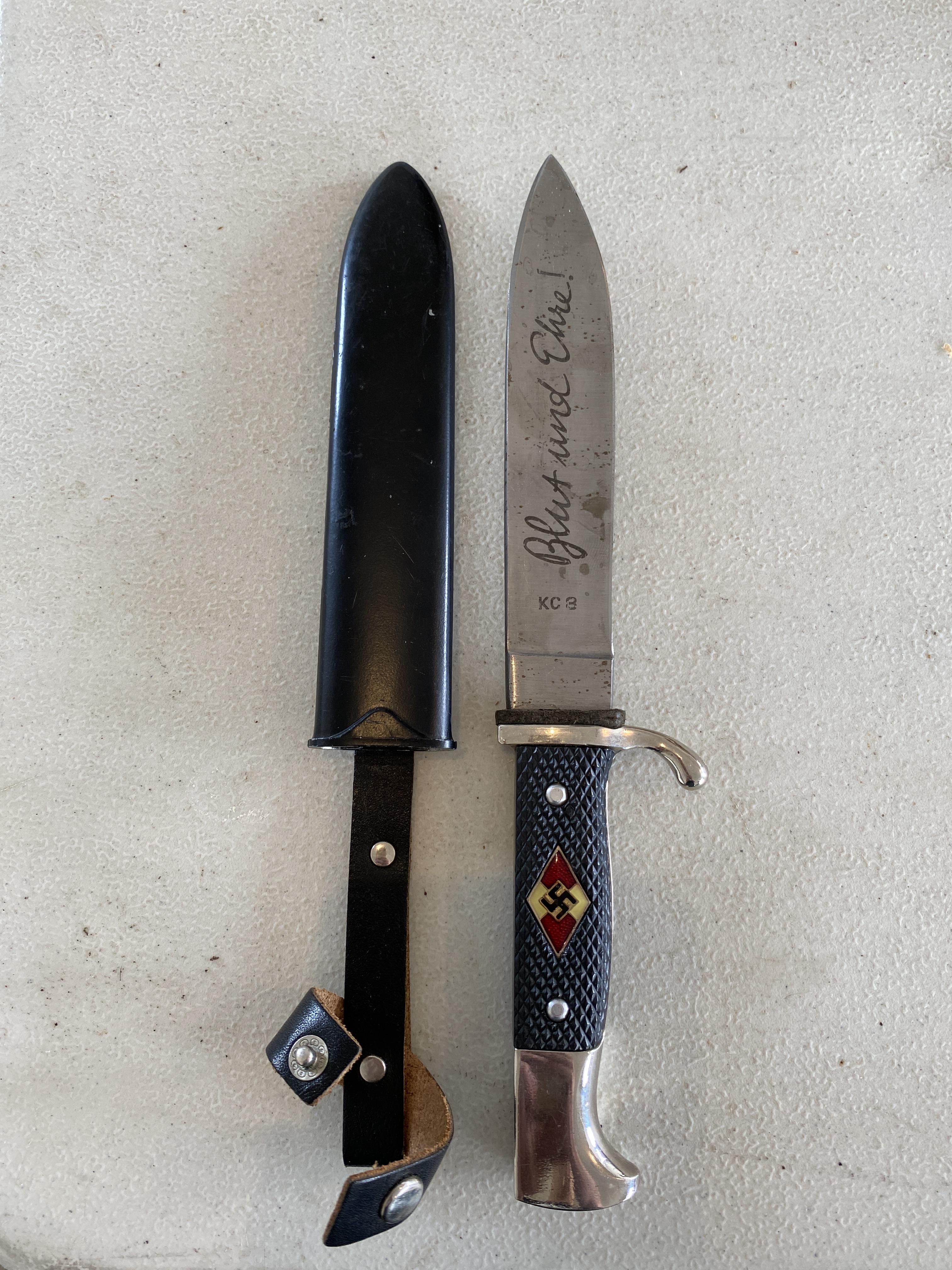 Hi could anyone tell me about this HJ knife? Translate? Is it repro