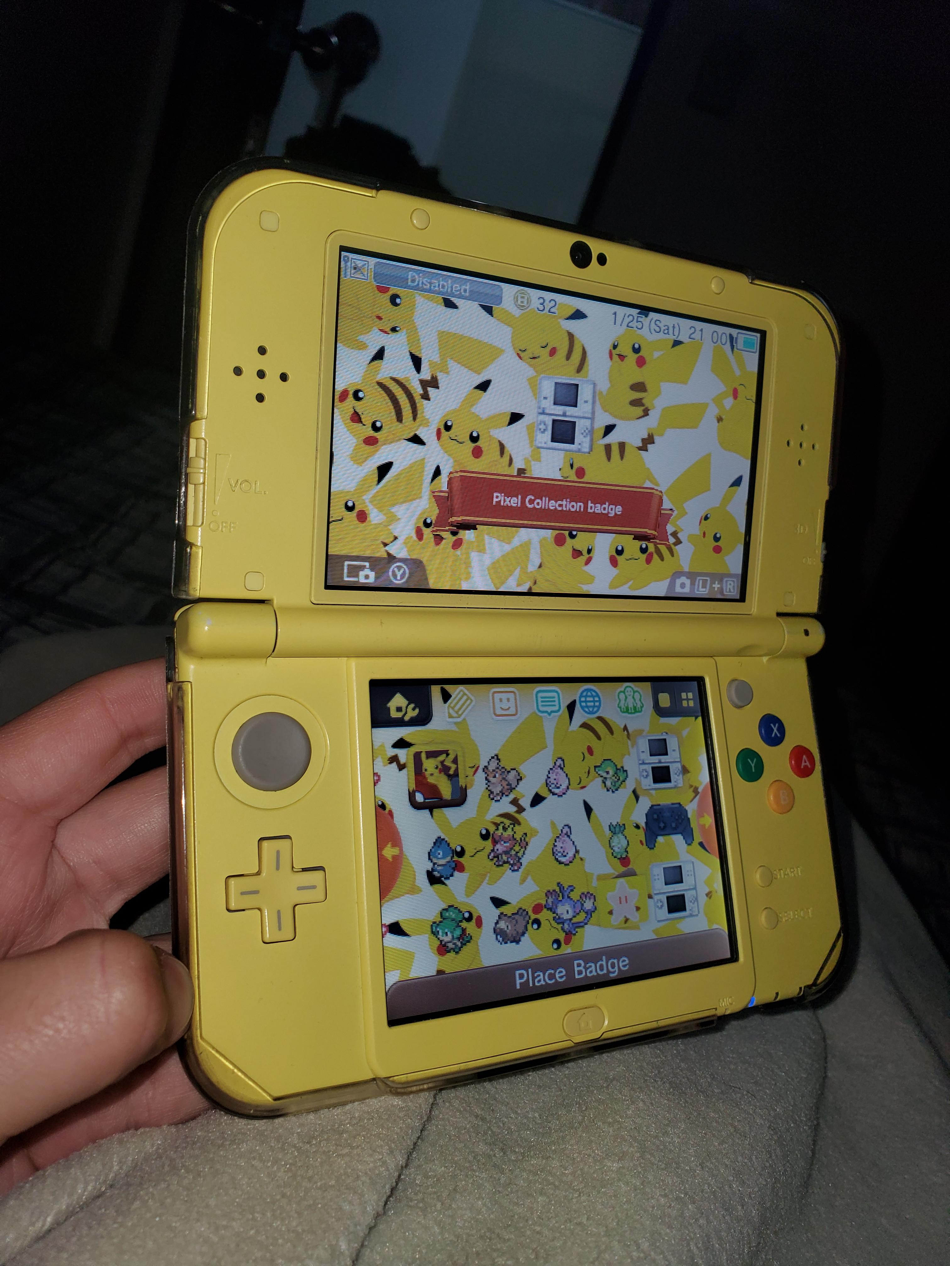 Pikachu yellow N3ds Pikachu theme, pkmn badges + pokedex 3d pro r/3DS