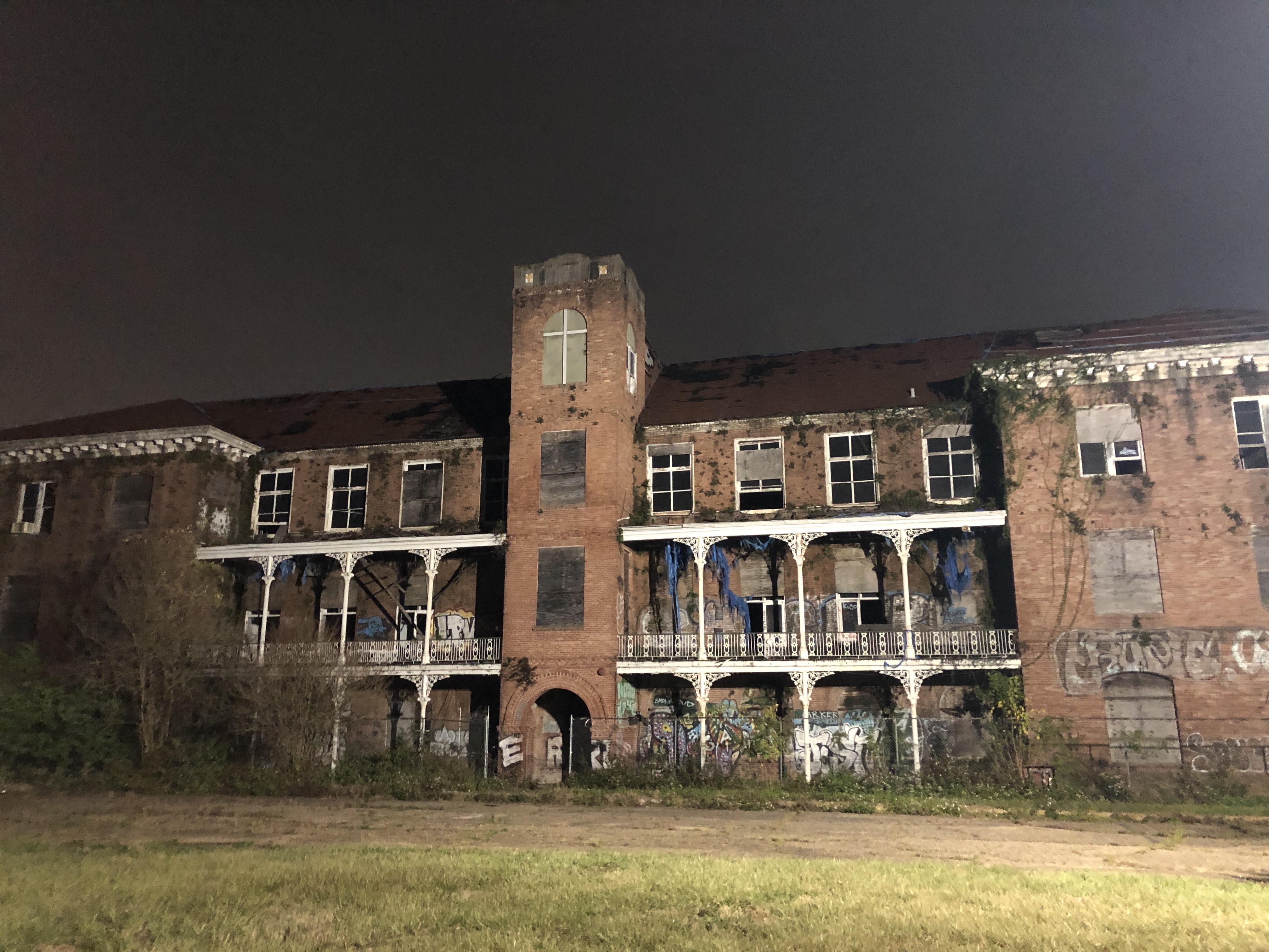 Old Holy Cross School. New Orleans, LA r/AbandonedPorn