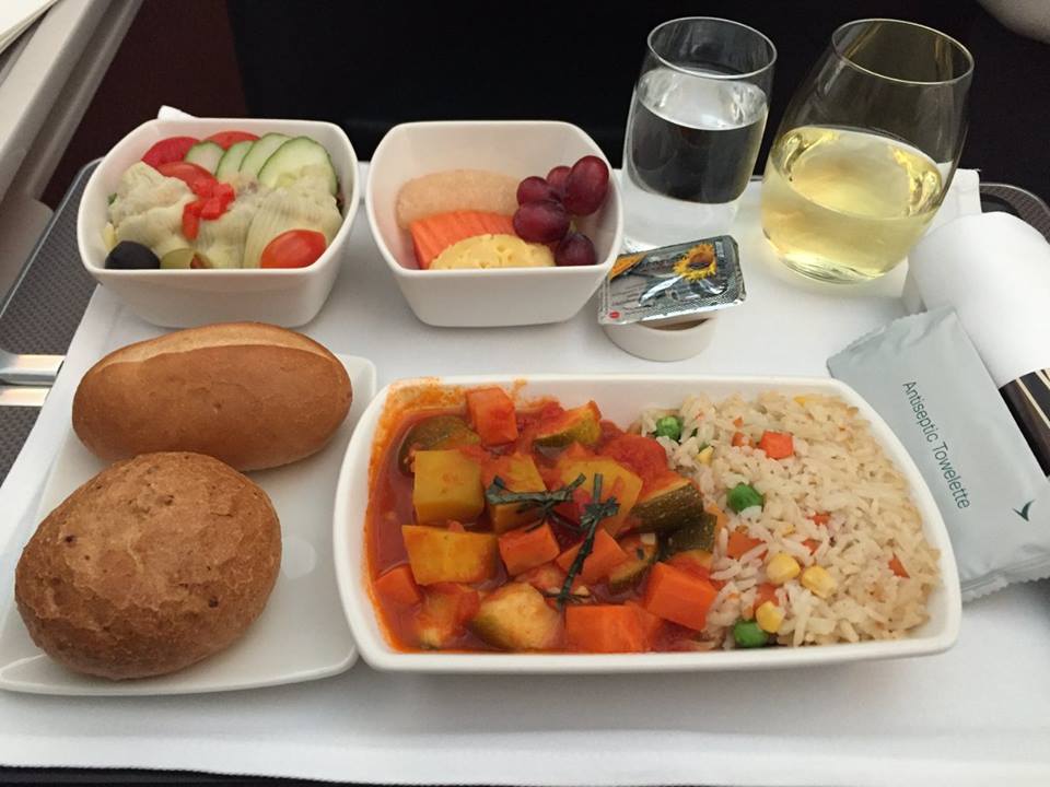 Vegan lunch in business class to hong kong r/vegan