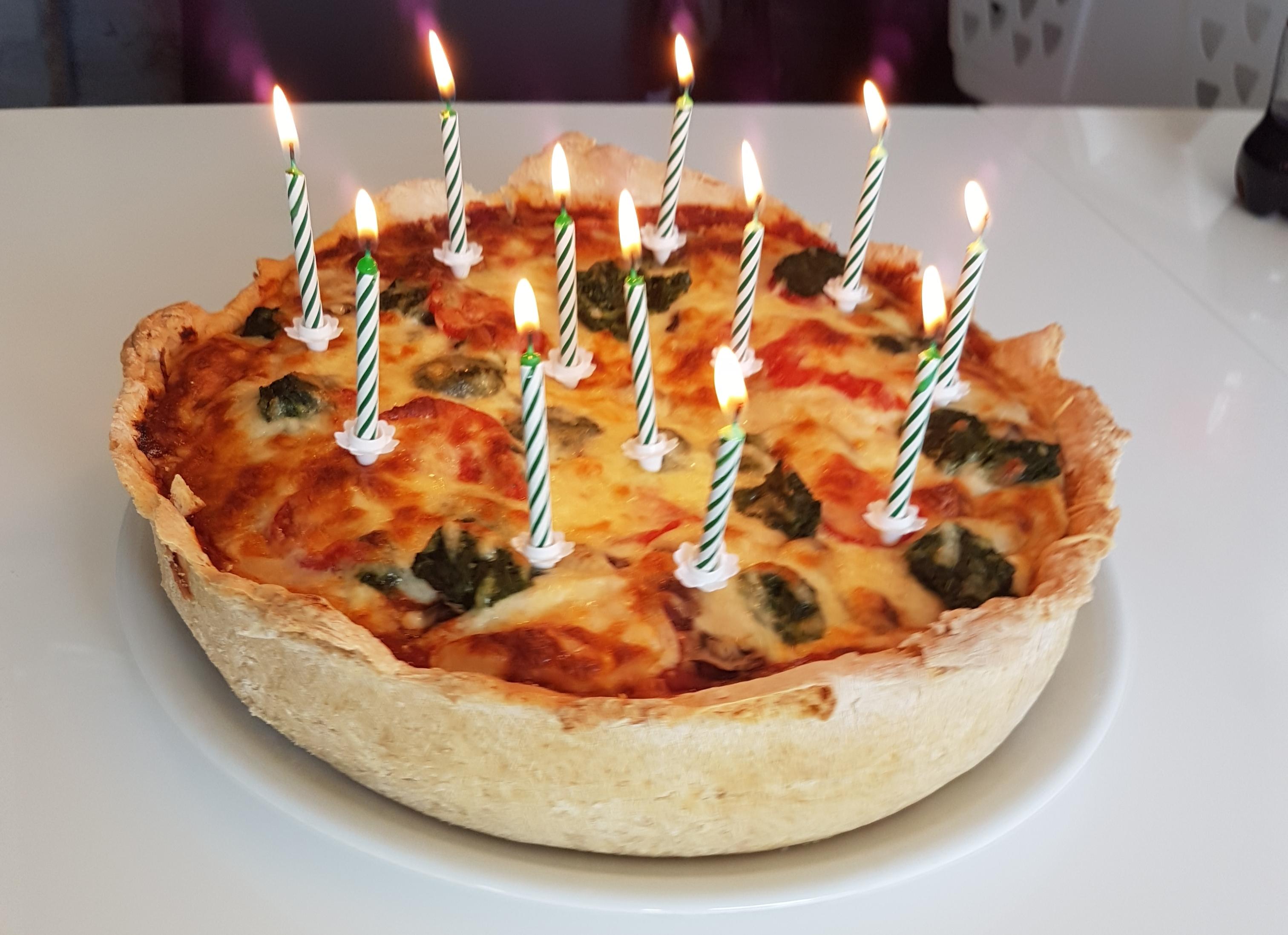 My gf made this delicious pizza cake for my birthday [OC] r/FoodPorn