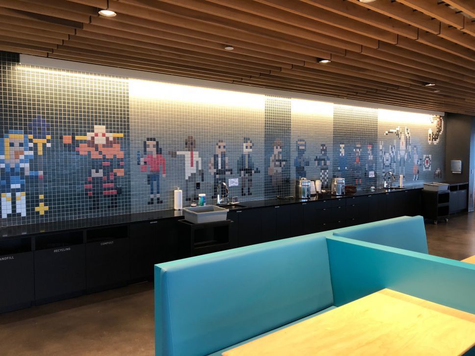 CM and Juggernaut from Valve Office. (On the left) r/DotA2