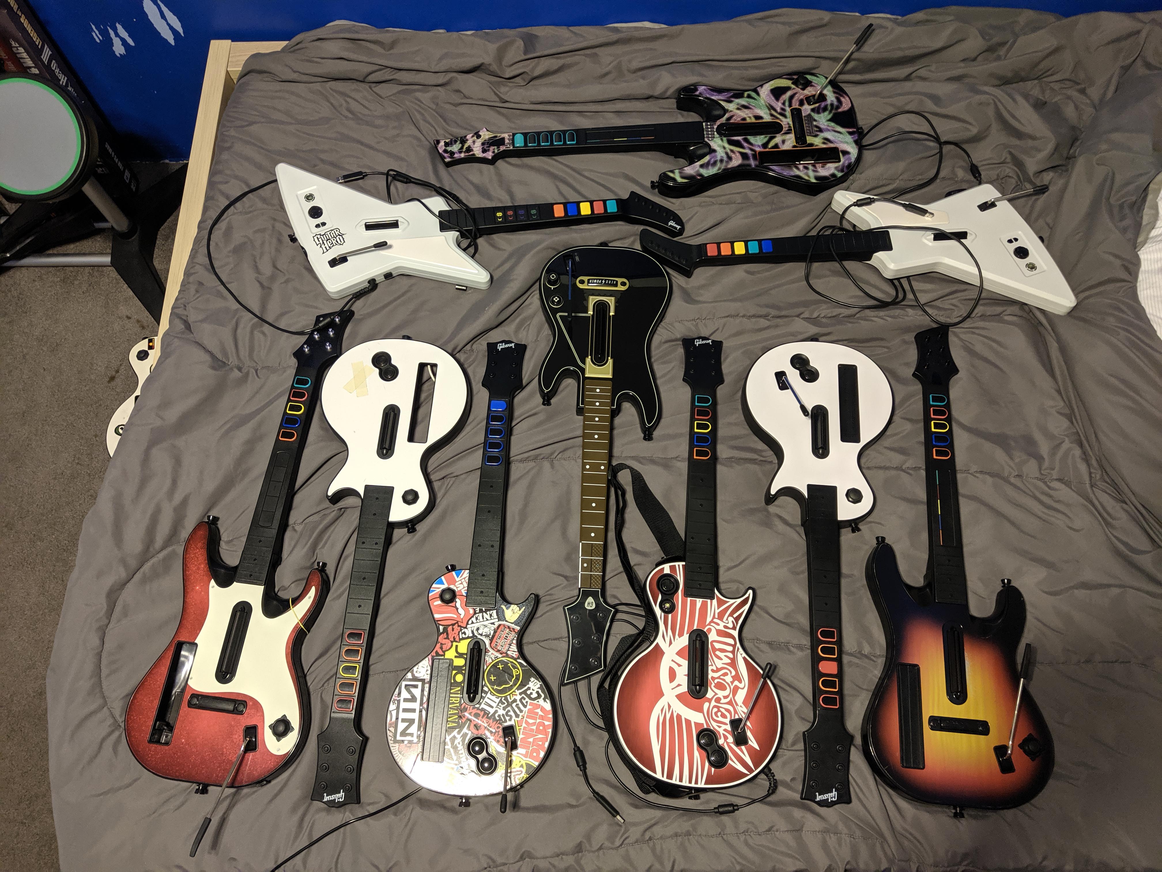 Just copped a Kiosk Aerosmith guitar! Figured I'd show my current