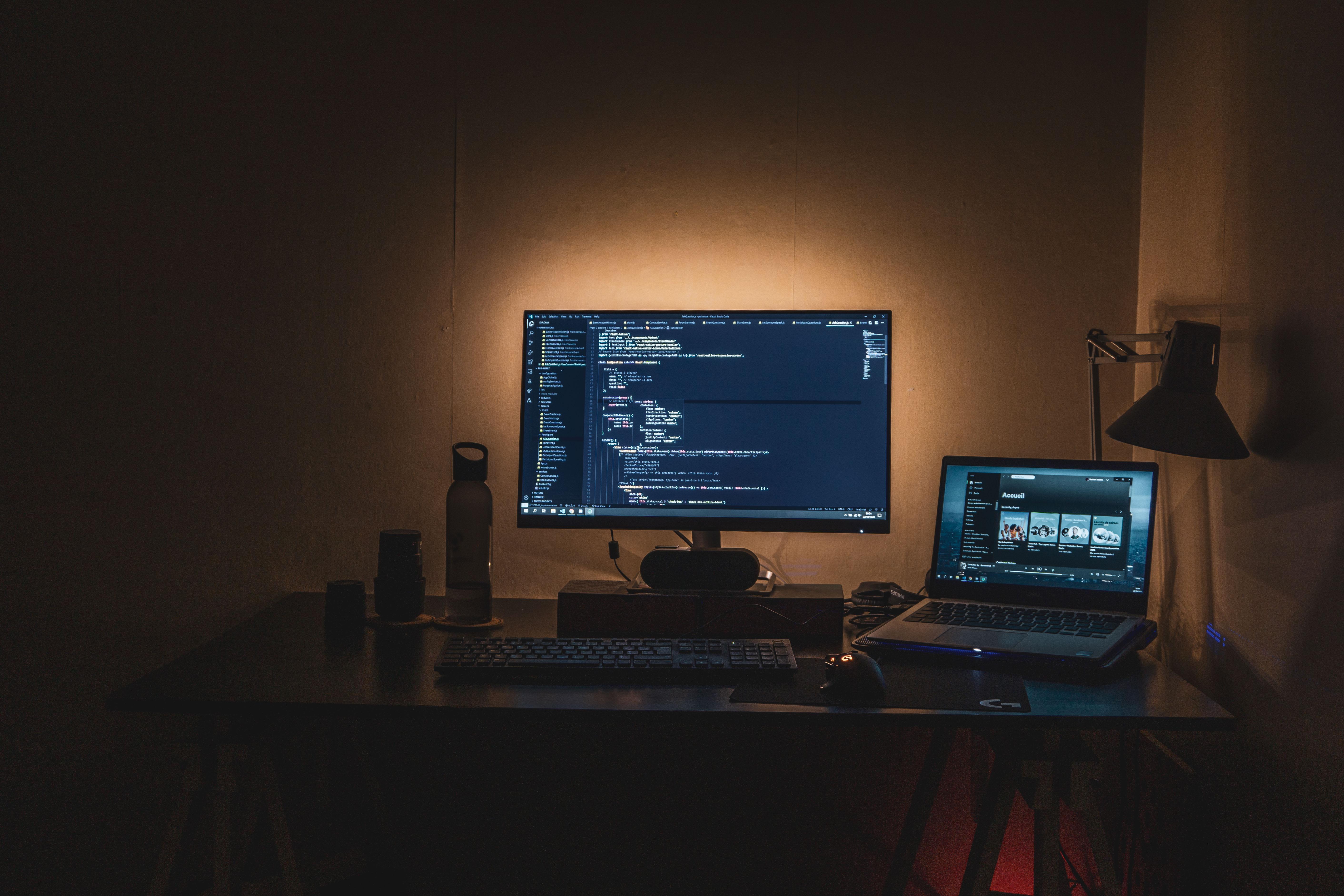 My minimalist student desk setup r/Battletops