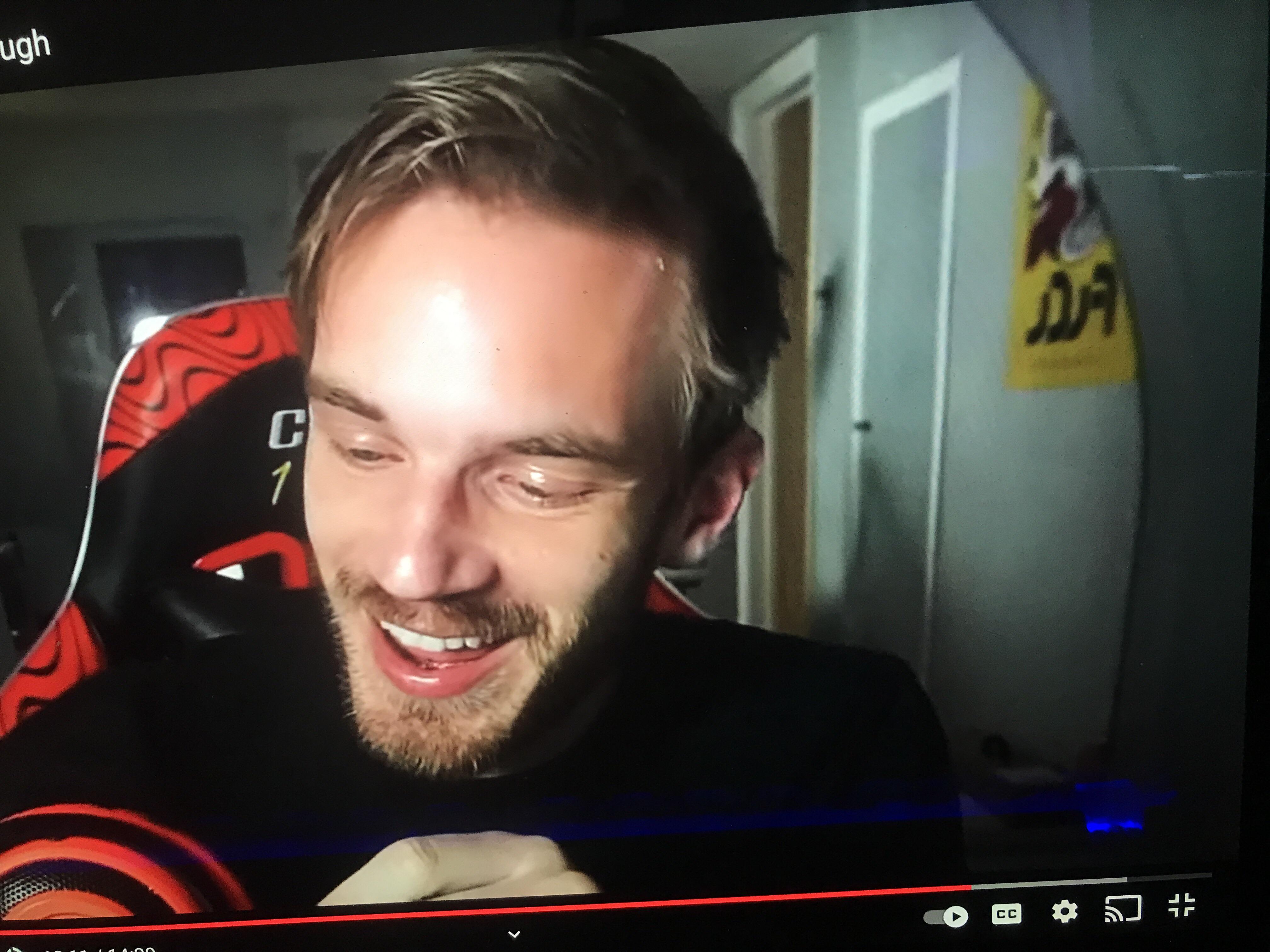 IS THIS AN EAR REVEAL?! r/pewdiepie
