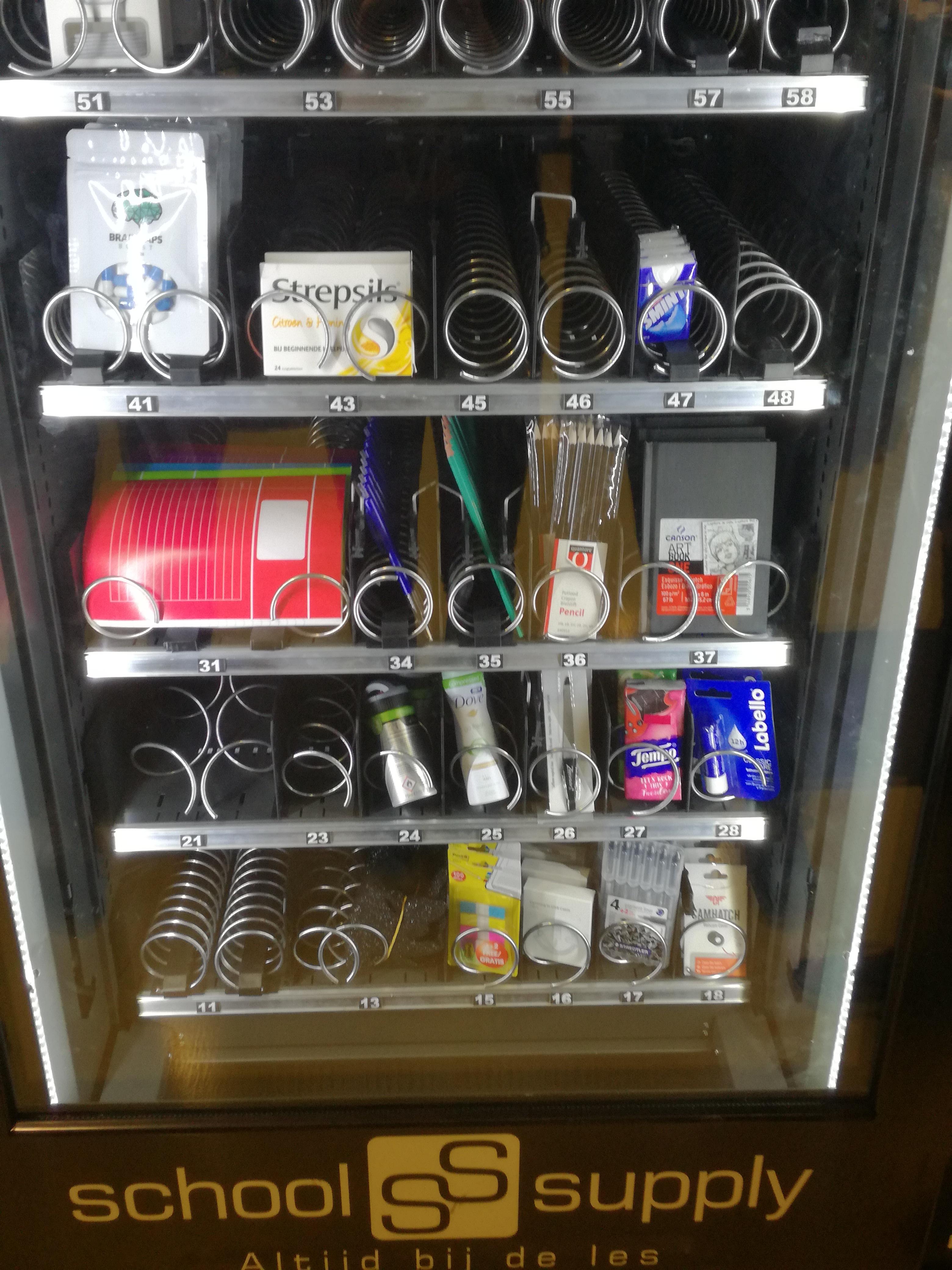 My art school has a vending machine for art supplies r/mildlyinteresting