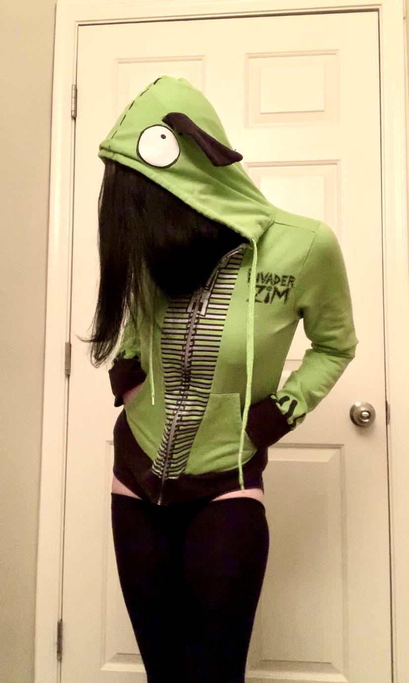 I finally got my Gir hoodie! I couldn’t be happier! Sorry this isn’t