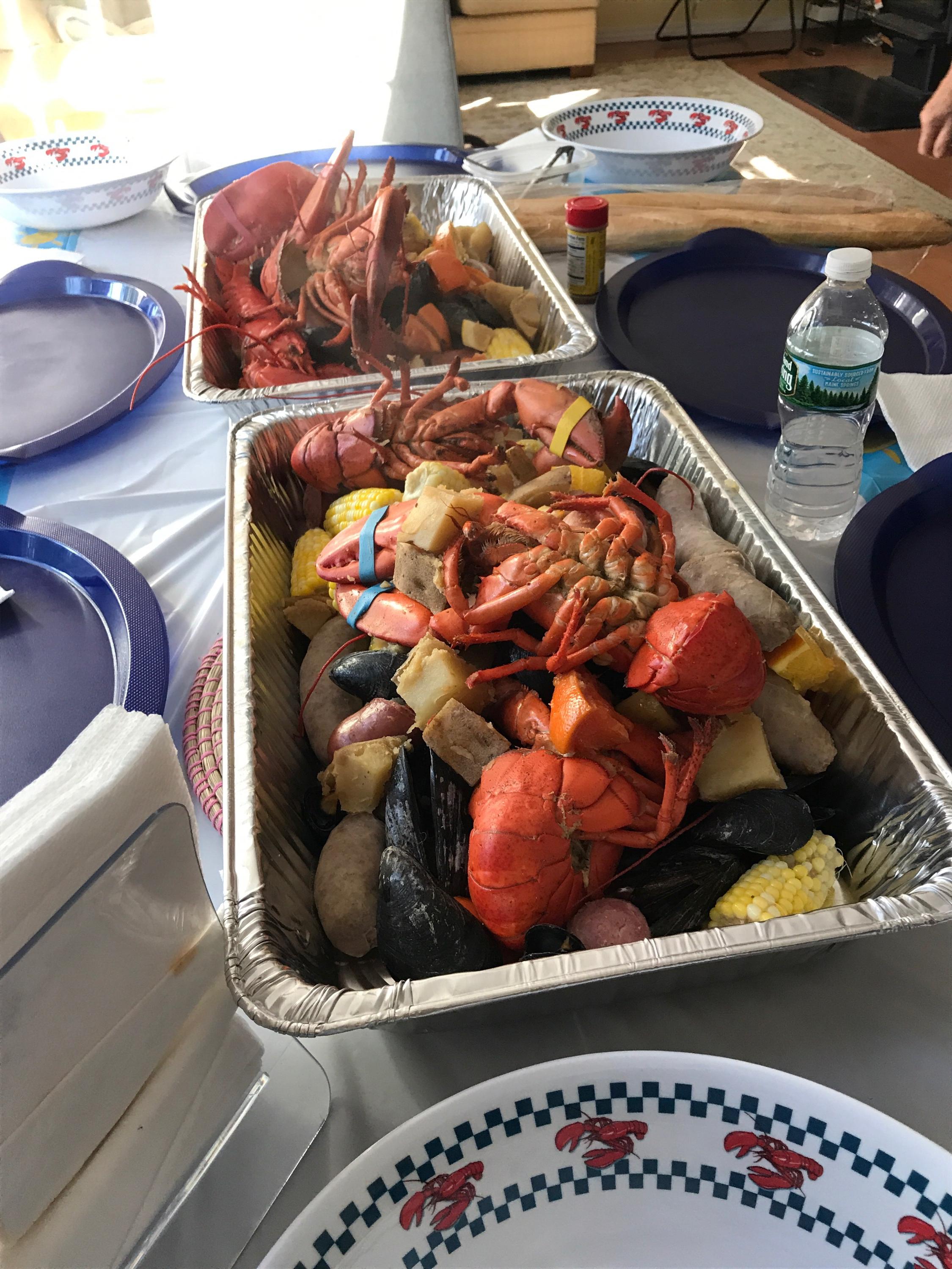 [Homemade] Maine Lobster Bake r/food