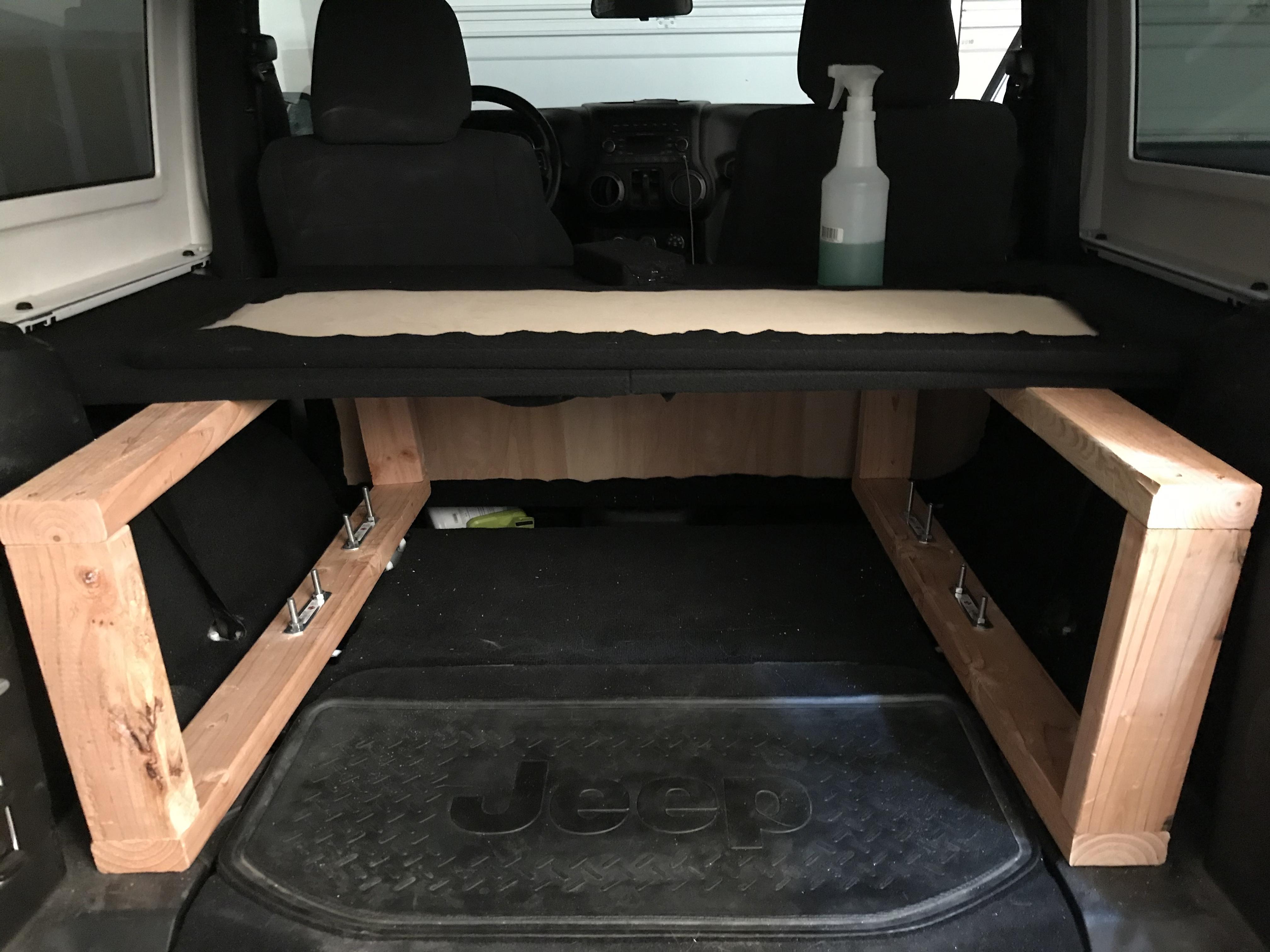 Total 33+ imagen jeep wrangler 4 door sleeping platform Abzlocal.mx