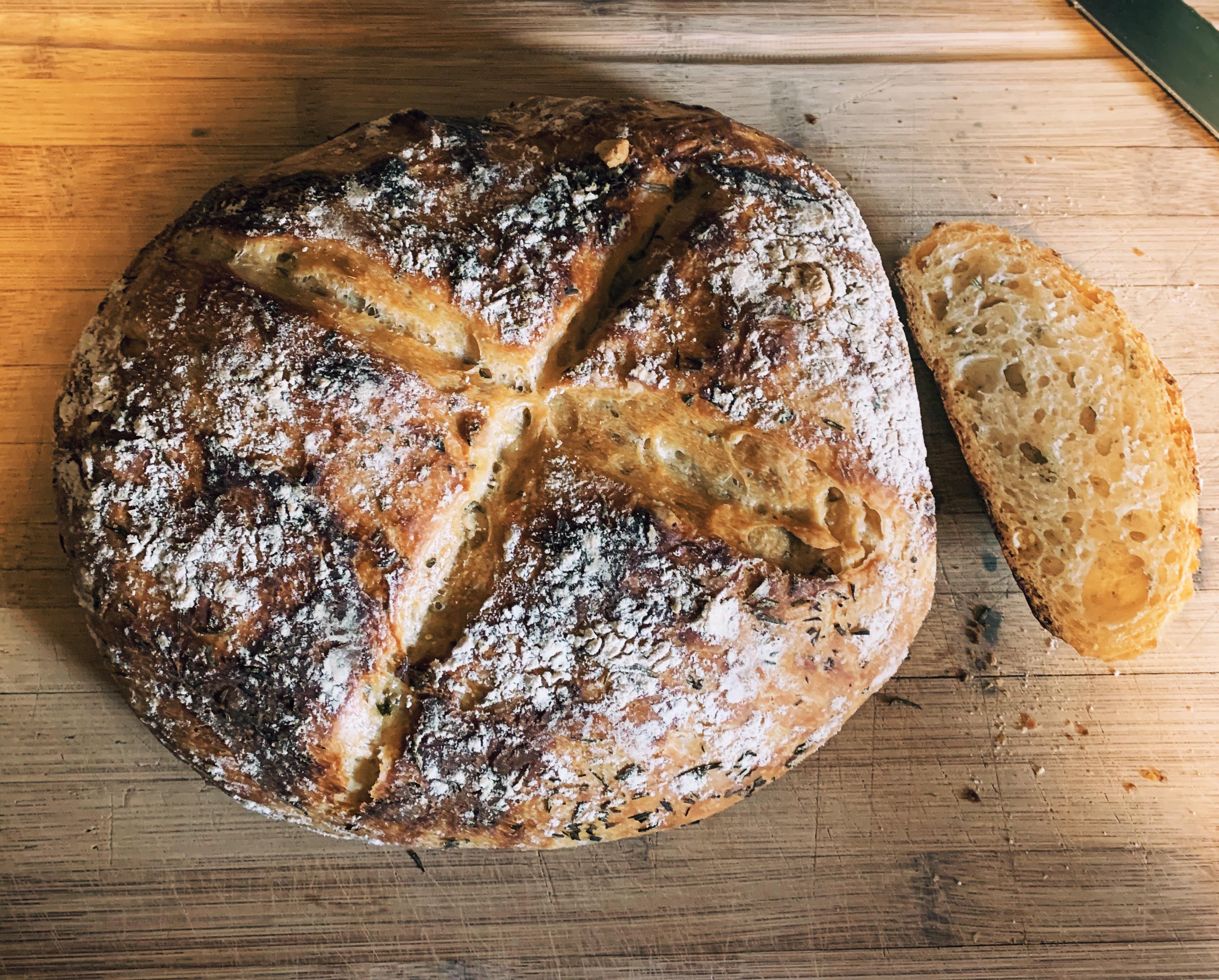 [Homemade] Rosemary & olive oil bread r/food
