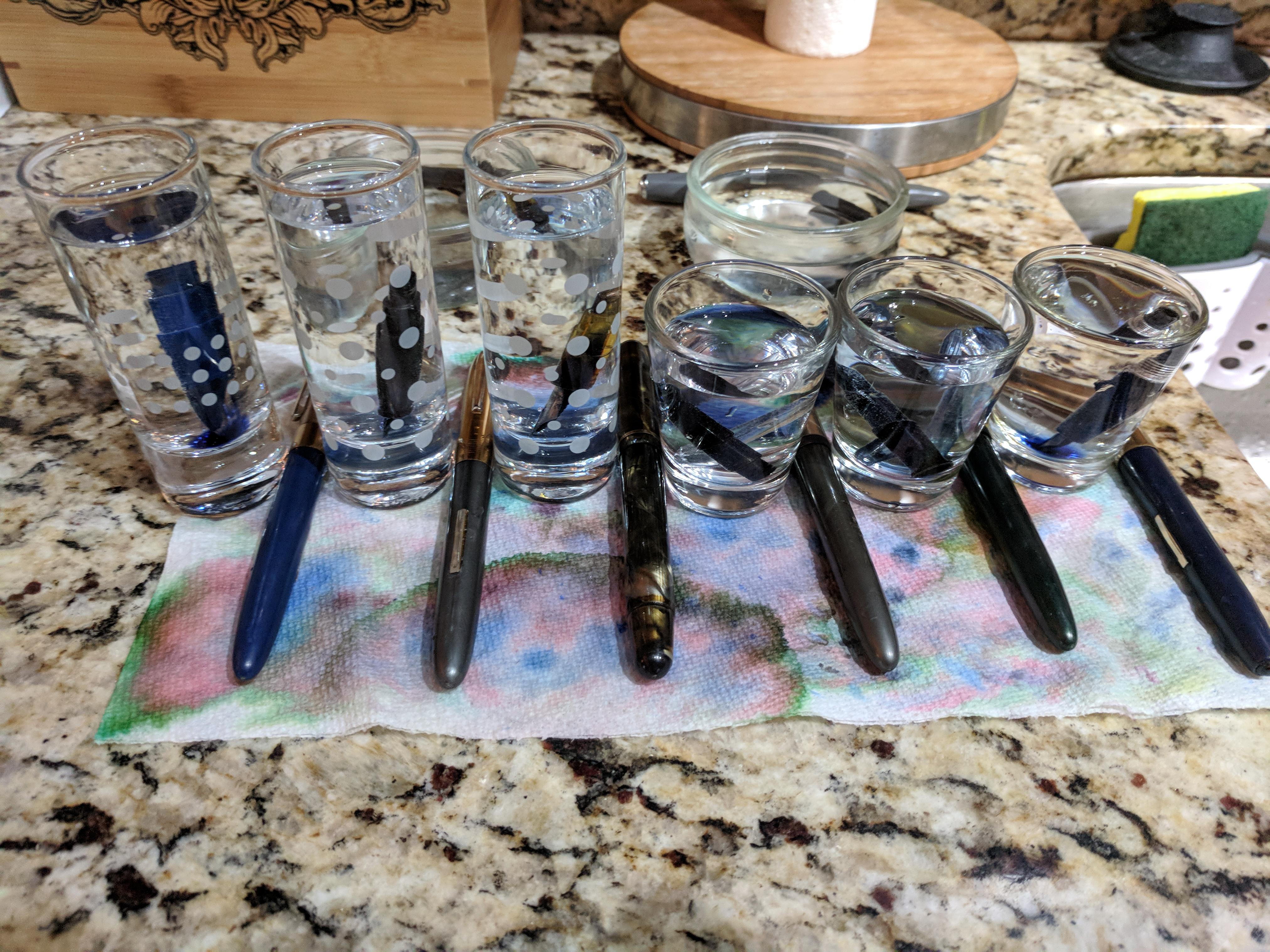 Found a new use for shot glasses... r/fountainpens