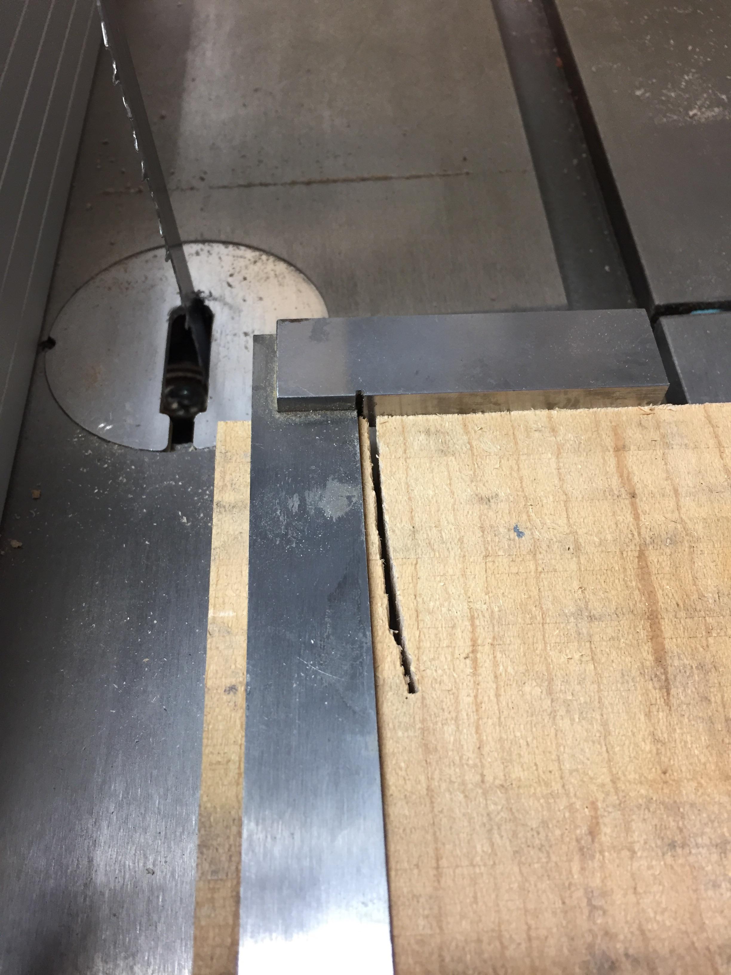 Why doesn’t my bandsaw rip straight? r/woodworking