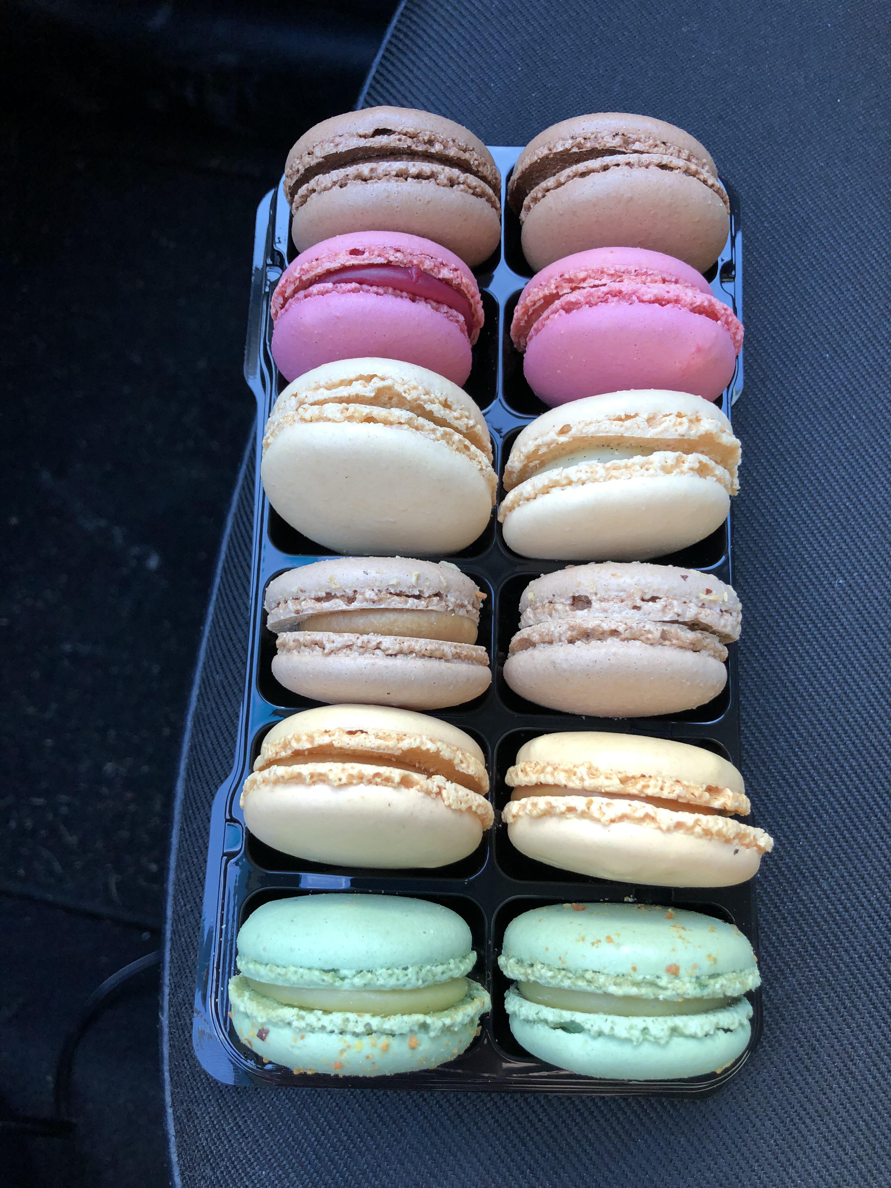 Macarons selection ad ALDI Süd filling was a bit though but otherwise