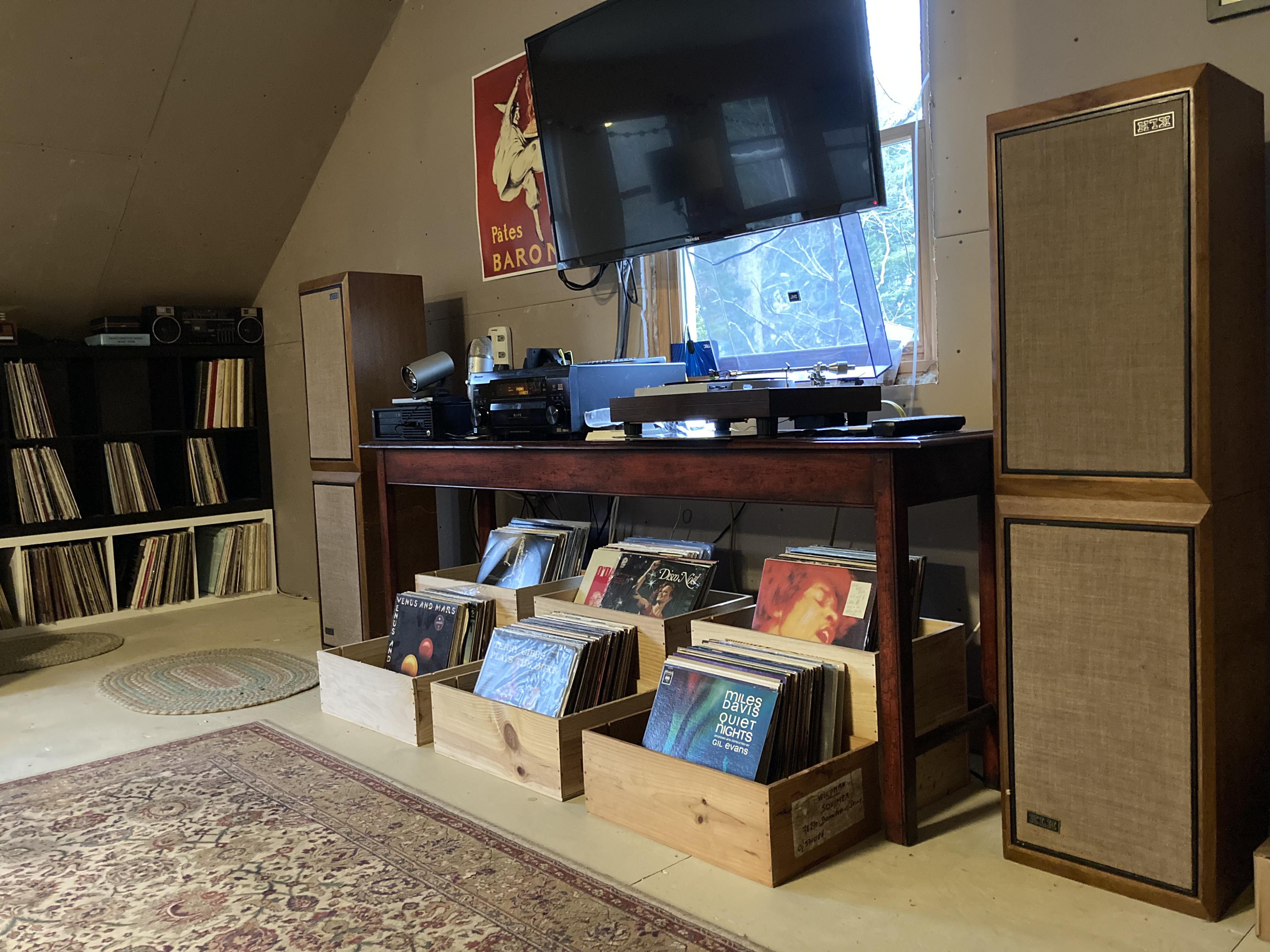 Listening room r/vinyl
