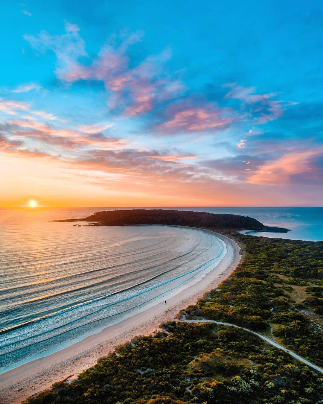 Broulee Beach New South Wales Australia (Photo credit to Josh Burkinsaw
