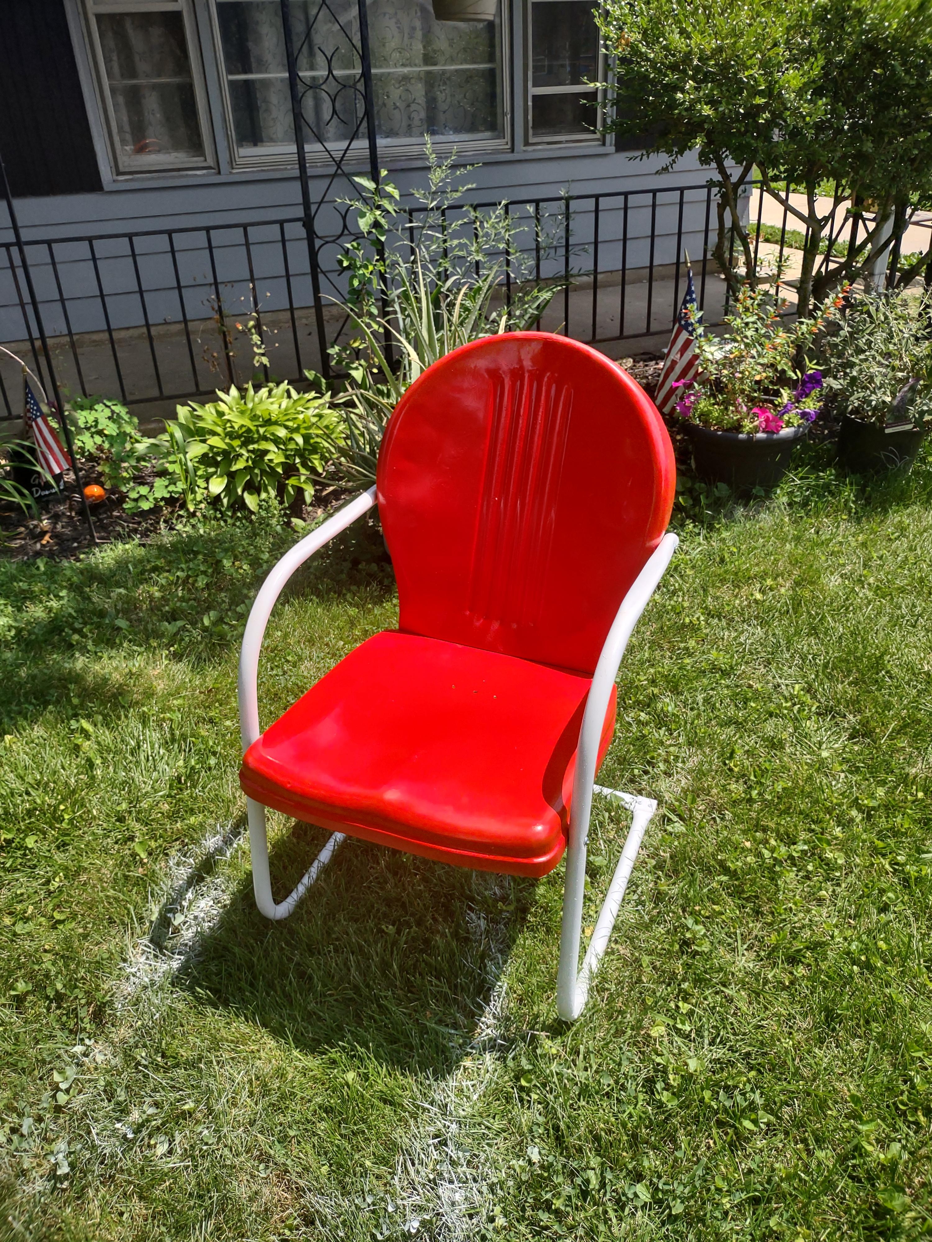 Finally finished restoring this metal lawn chair made by Shott from the