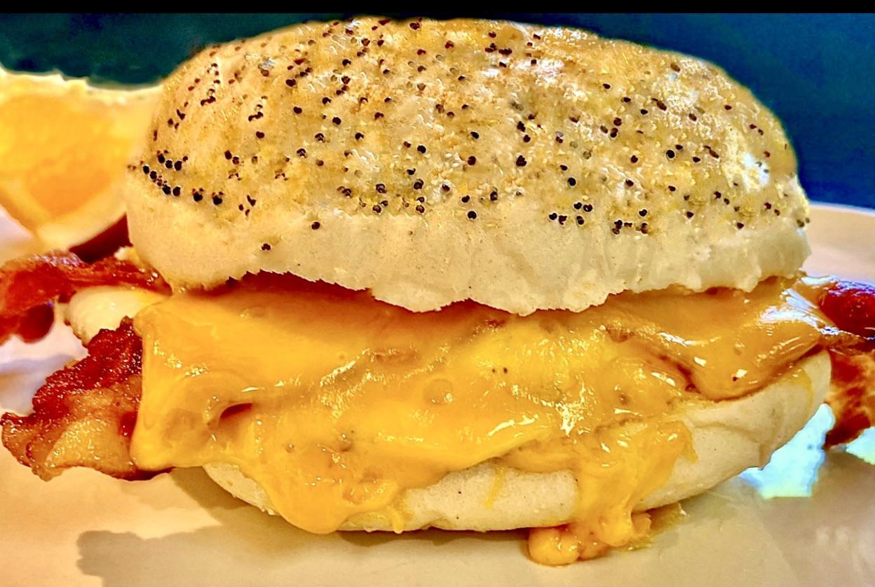 [Homemade] Bacon egg and cheese sandwich r/food