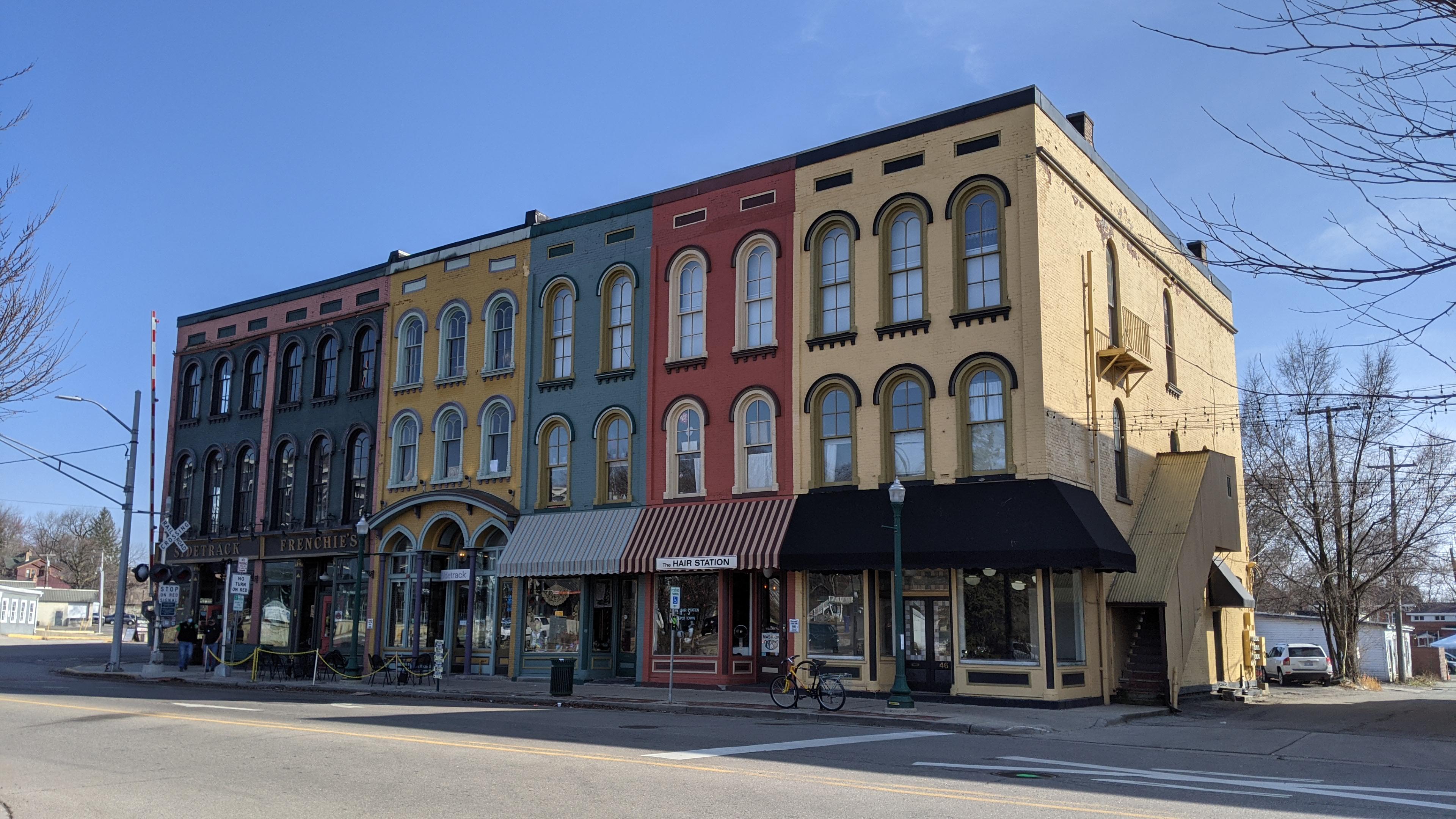 Depot town ypsilanti looks pretty neat r/Michigan