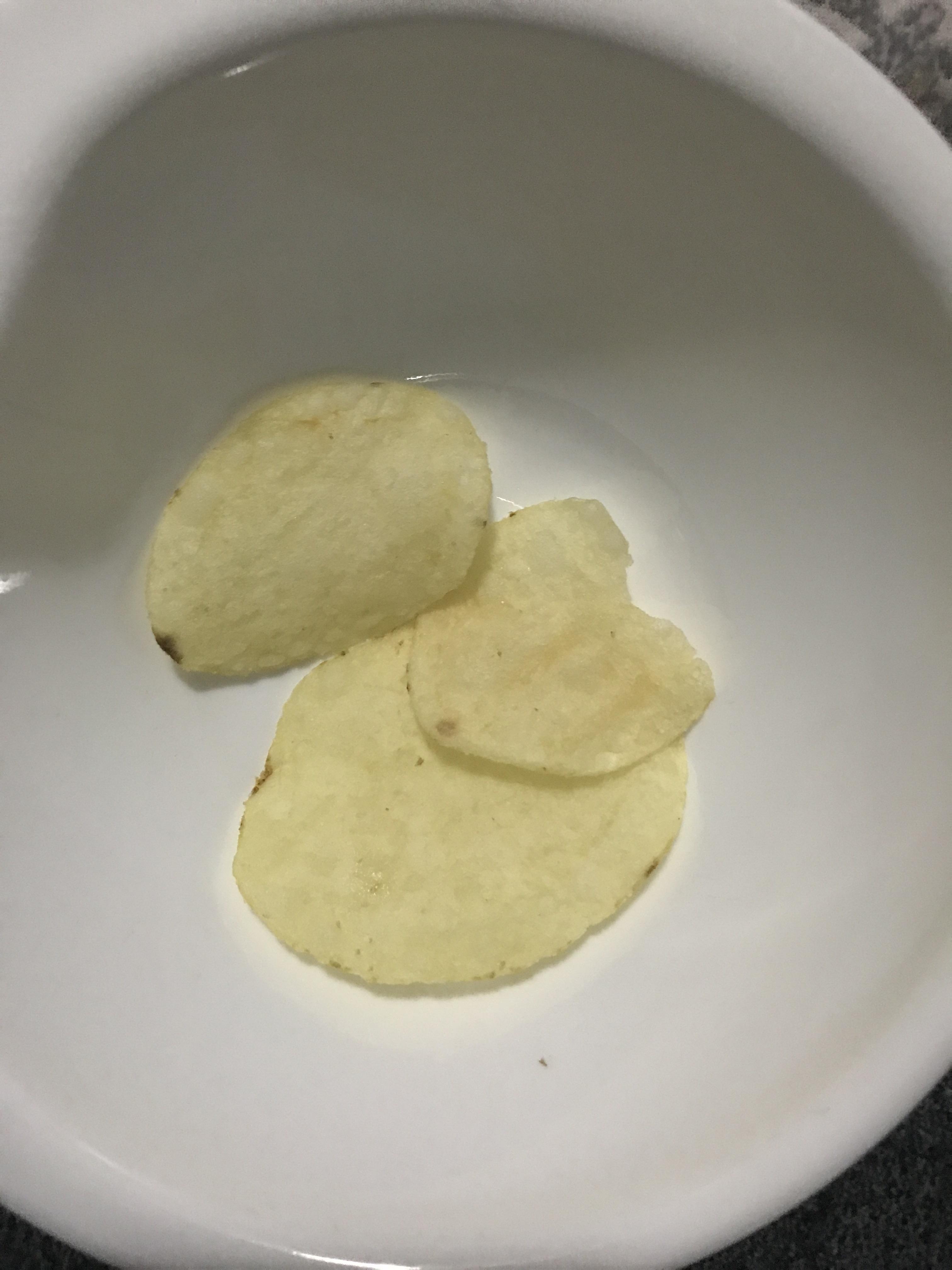 40 calorie snack of salt and vinegar chips so filling and honestly